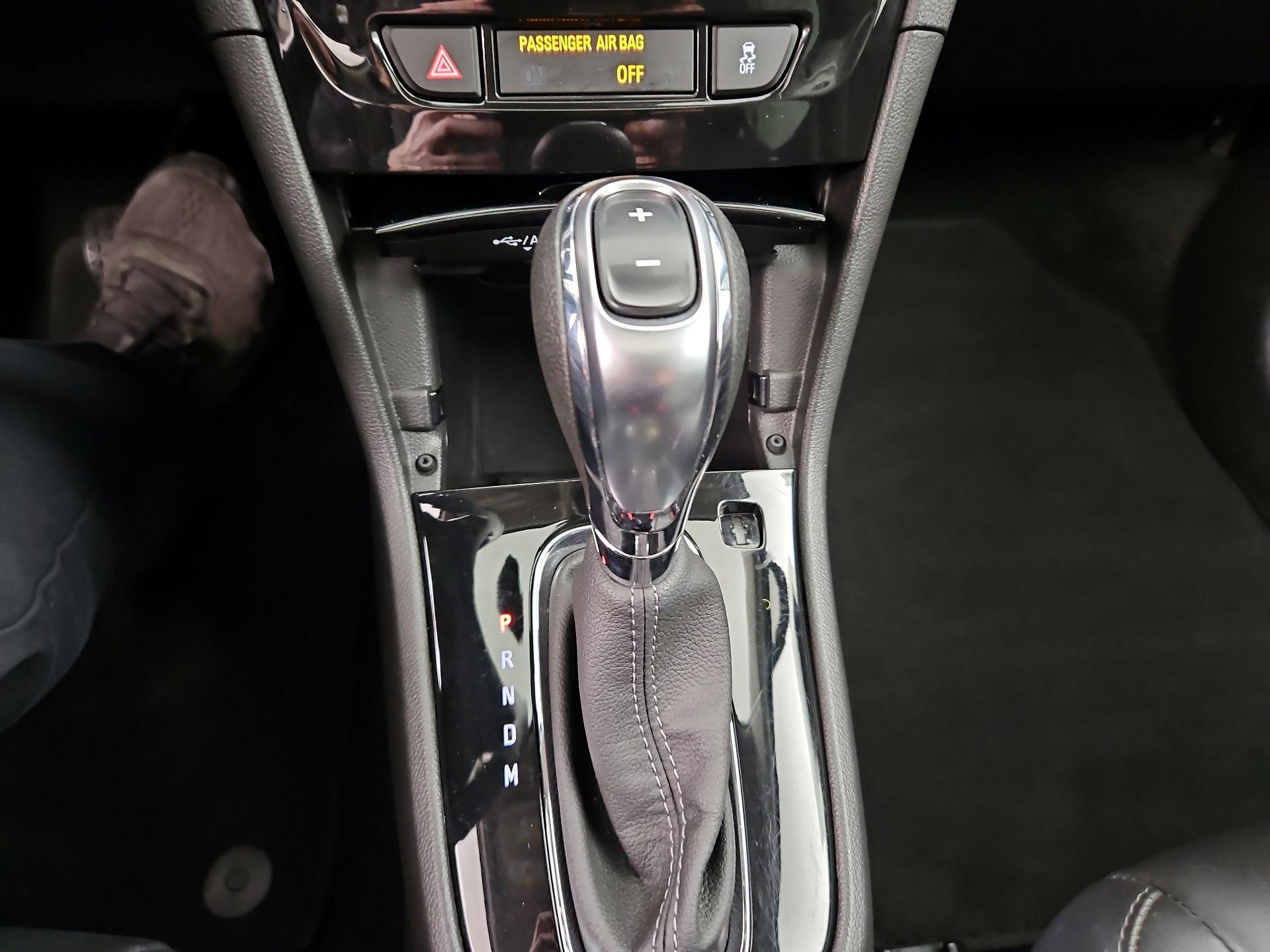 Thumbnail: 2019 Buick Encore - 18