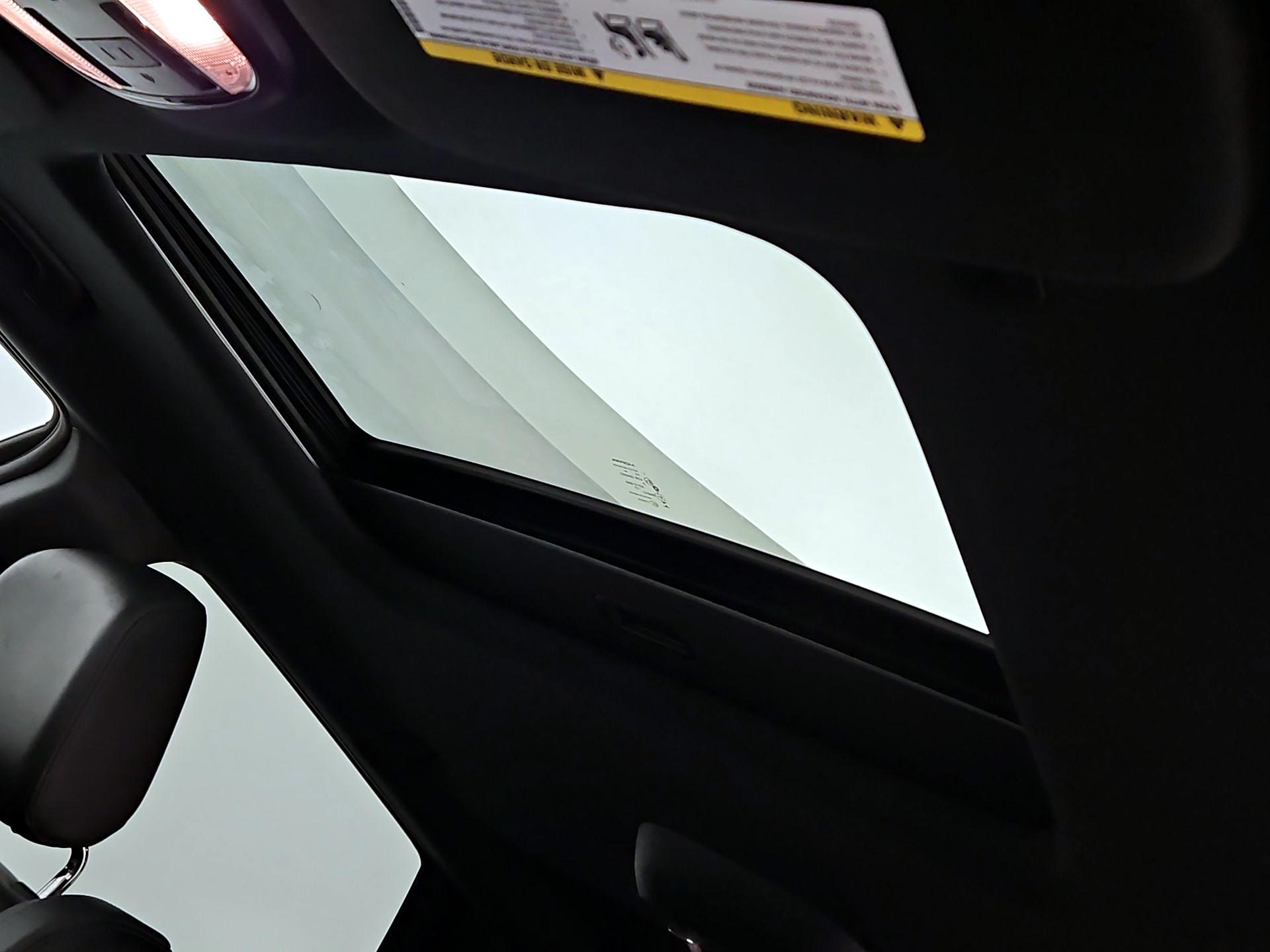 Thumbnail: 2022 Dodge Durango - 20