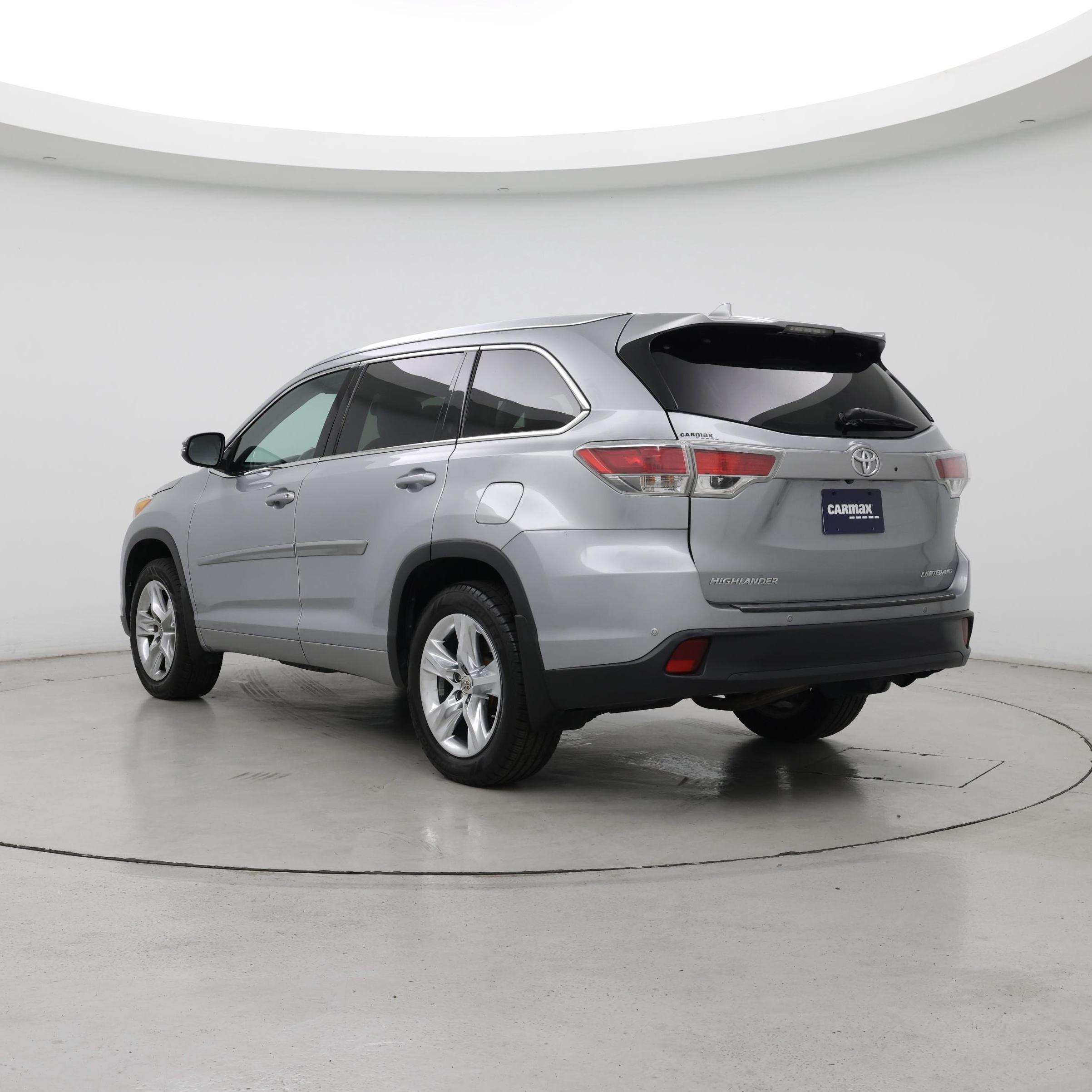 Thumbnail: 2015 Toyota Highlander - 2