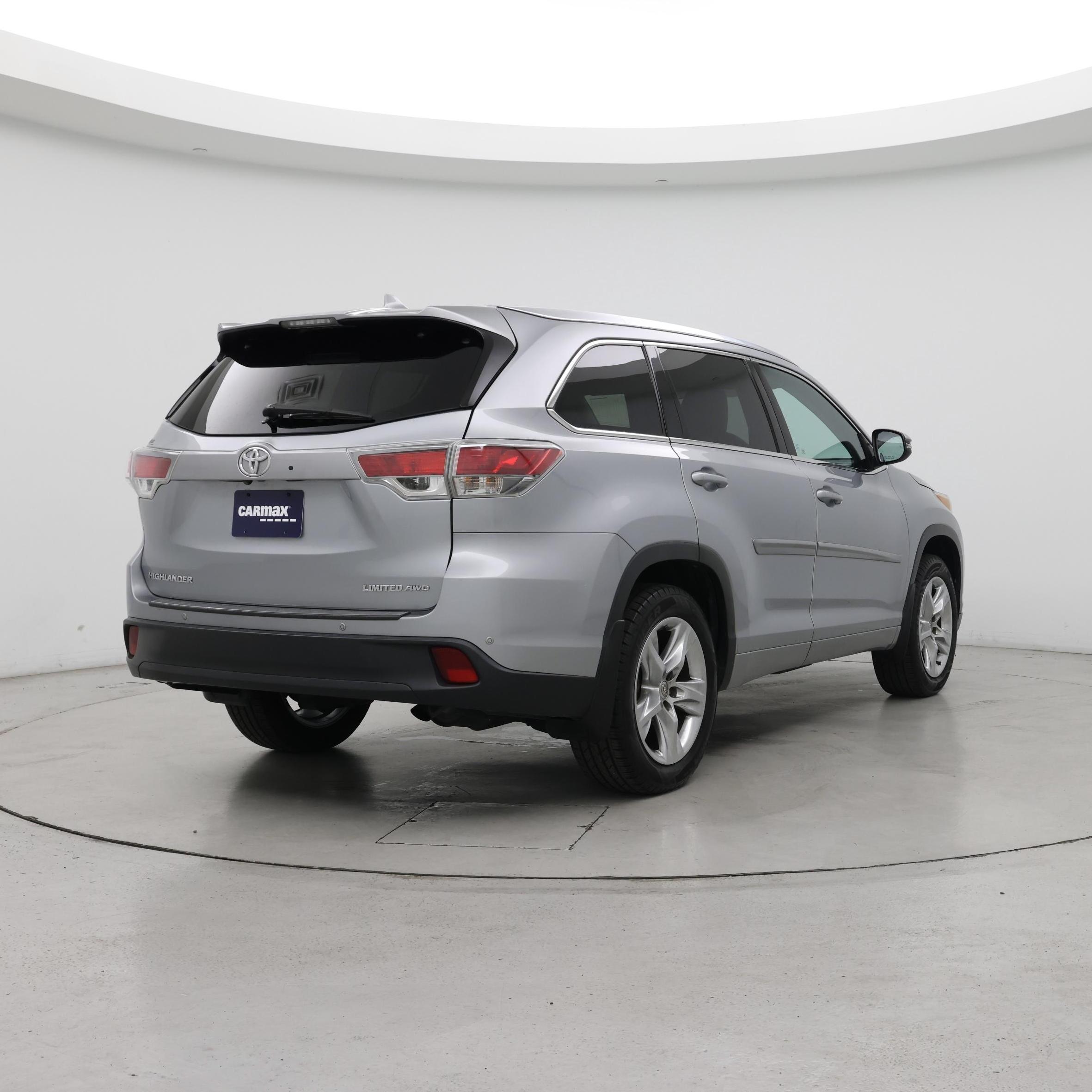 Thumbnail: 2015 Toyota Highlander - 8