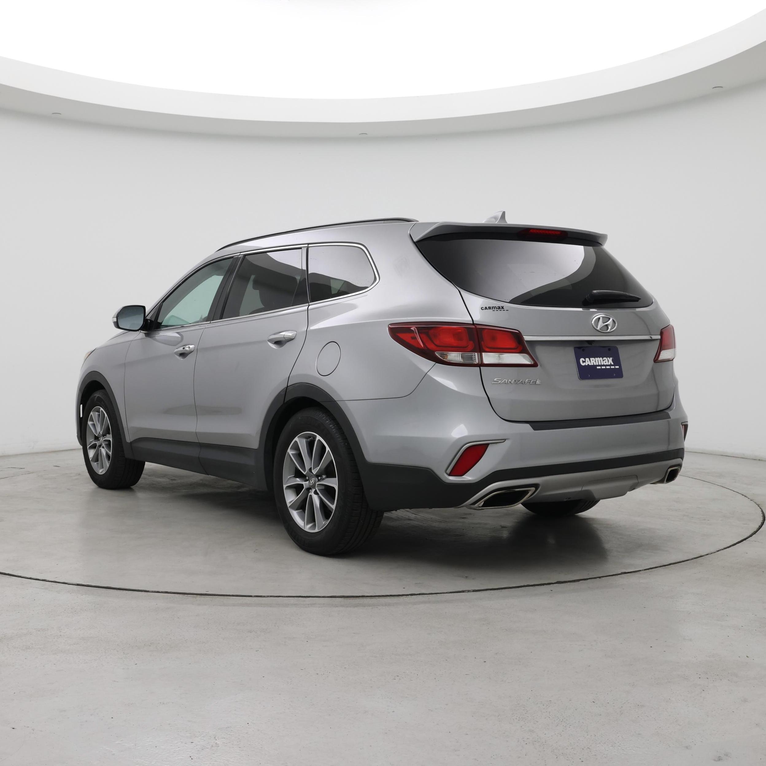 Thumbnail: 2017 Hyundai Santa Fe - 2