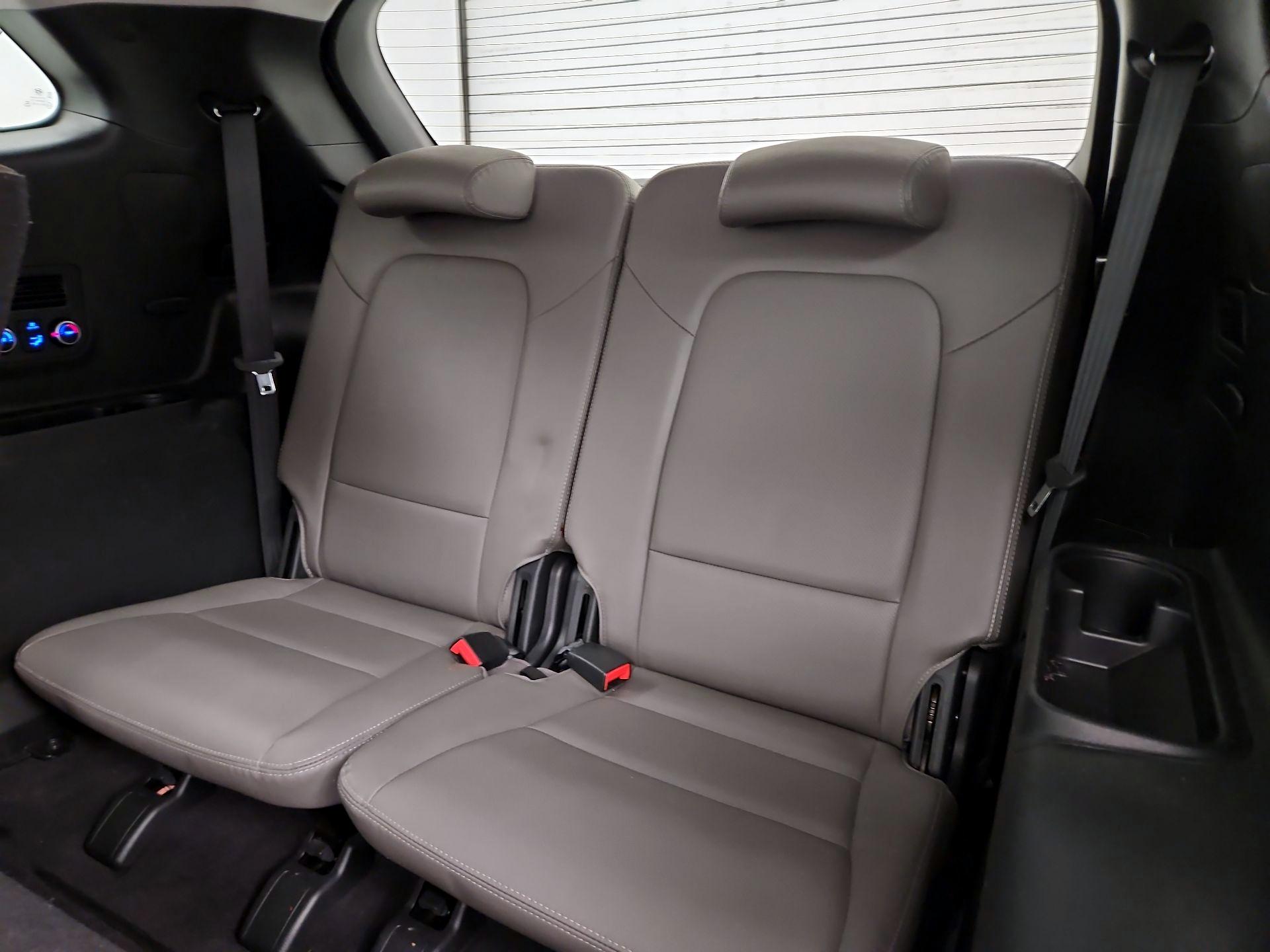 Thumbnail: 2017 Hyundai Santa Fe - 20