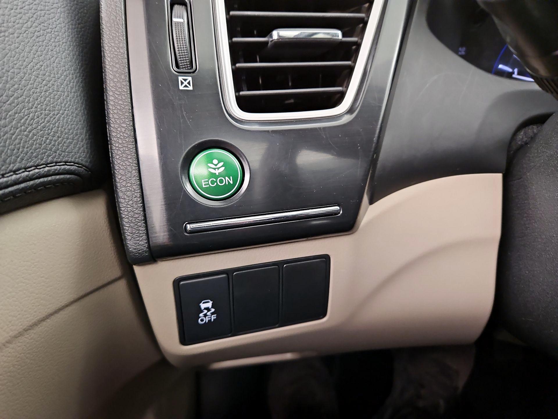 Thumbnail: 2014 Honda Civic - 13