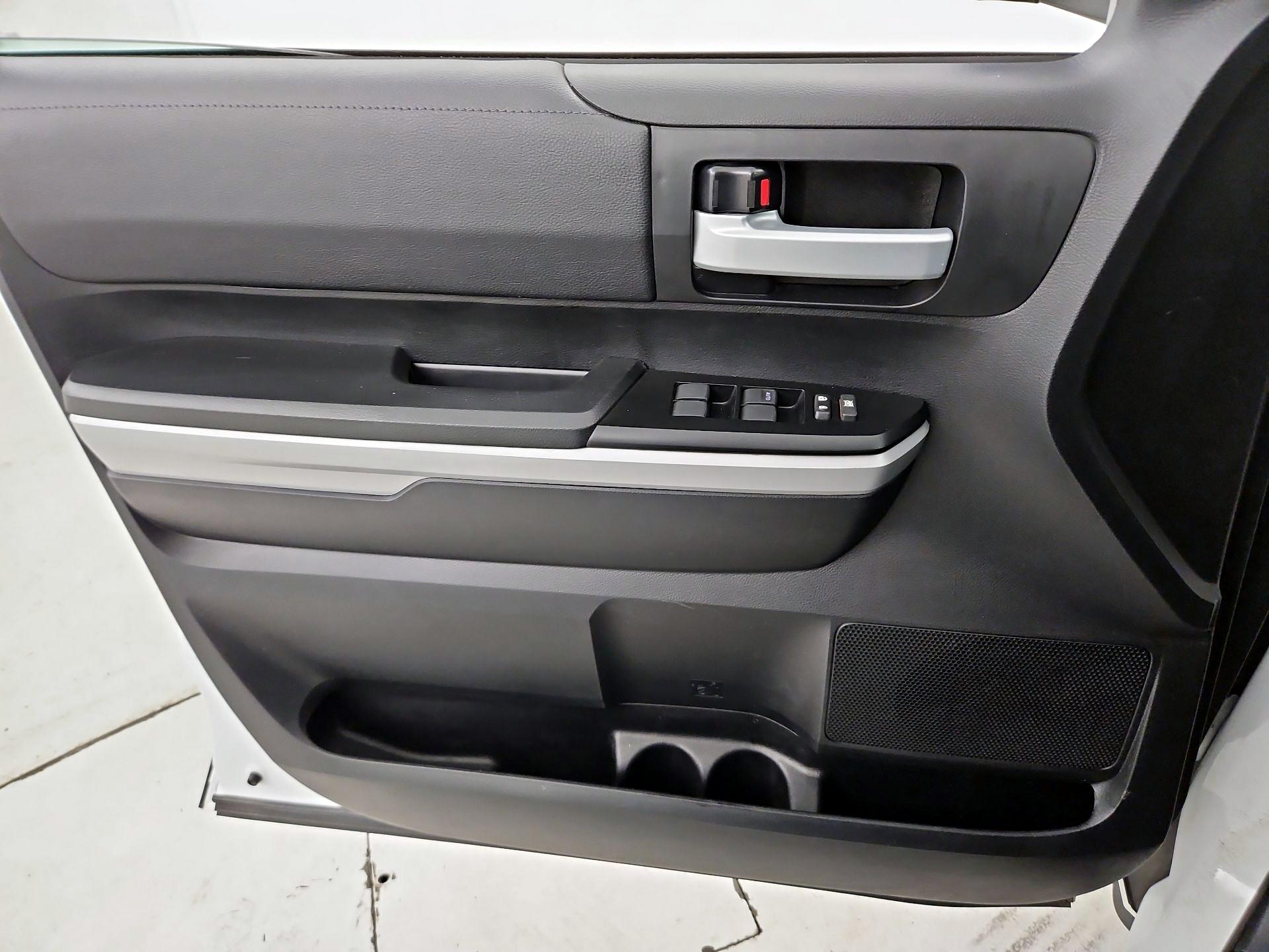 Thumbnail: 2021 Toyota Tundra - 12