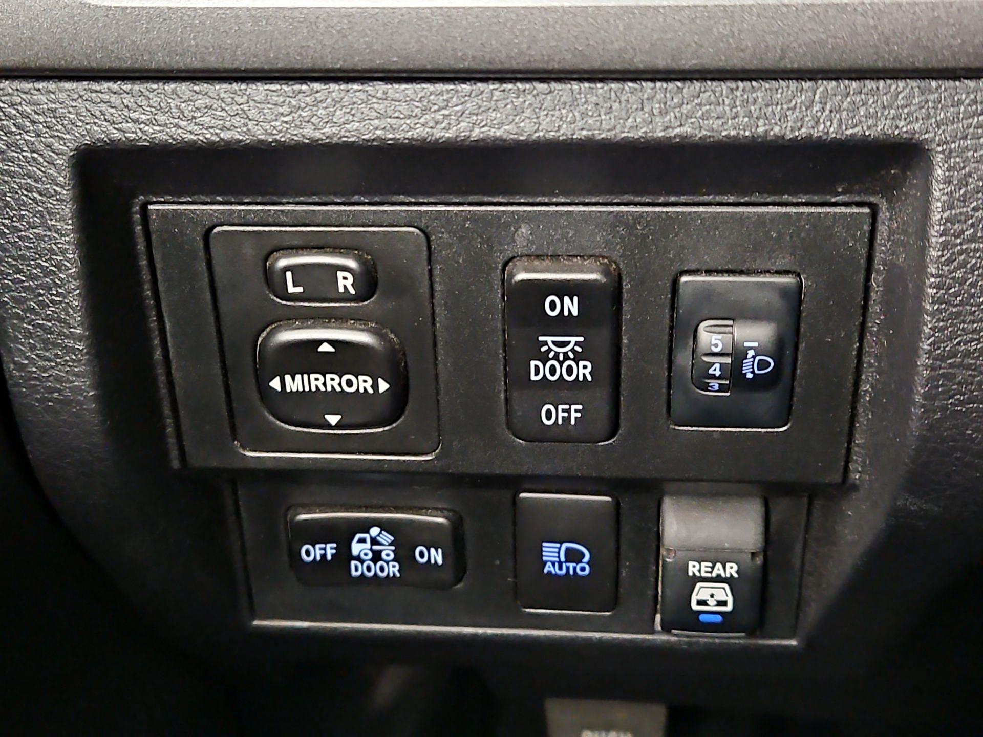 Thumbnail: 2021 Toyota Tundra - 13