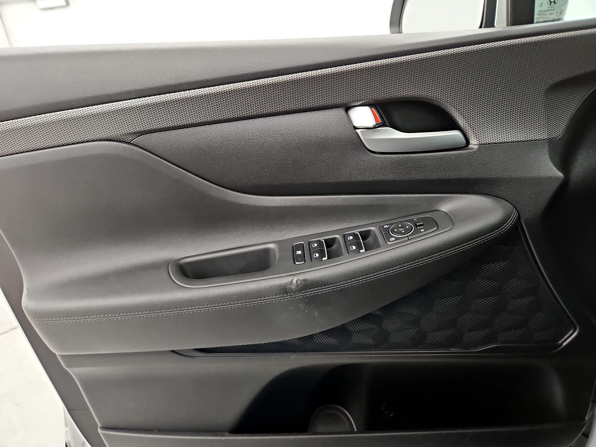 Thumbnail: 2020 Hyundai Santa Fe - 12