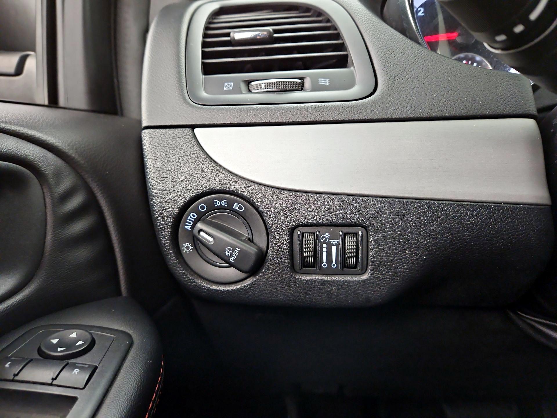 Thumbnail: 2019 Dodge Grand Caravan - 13