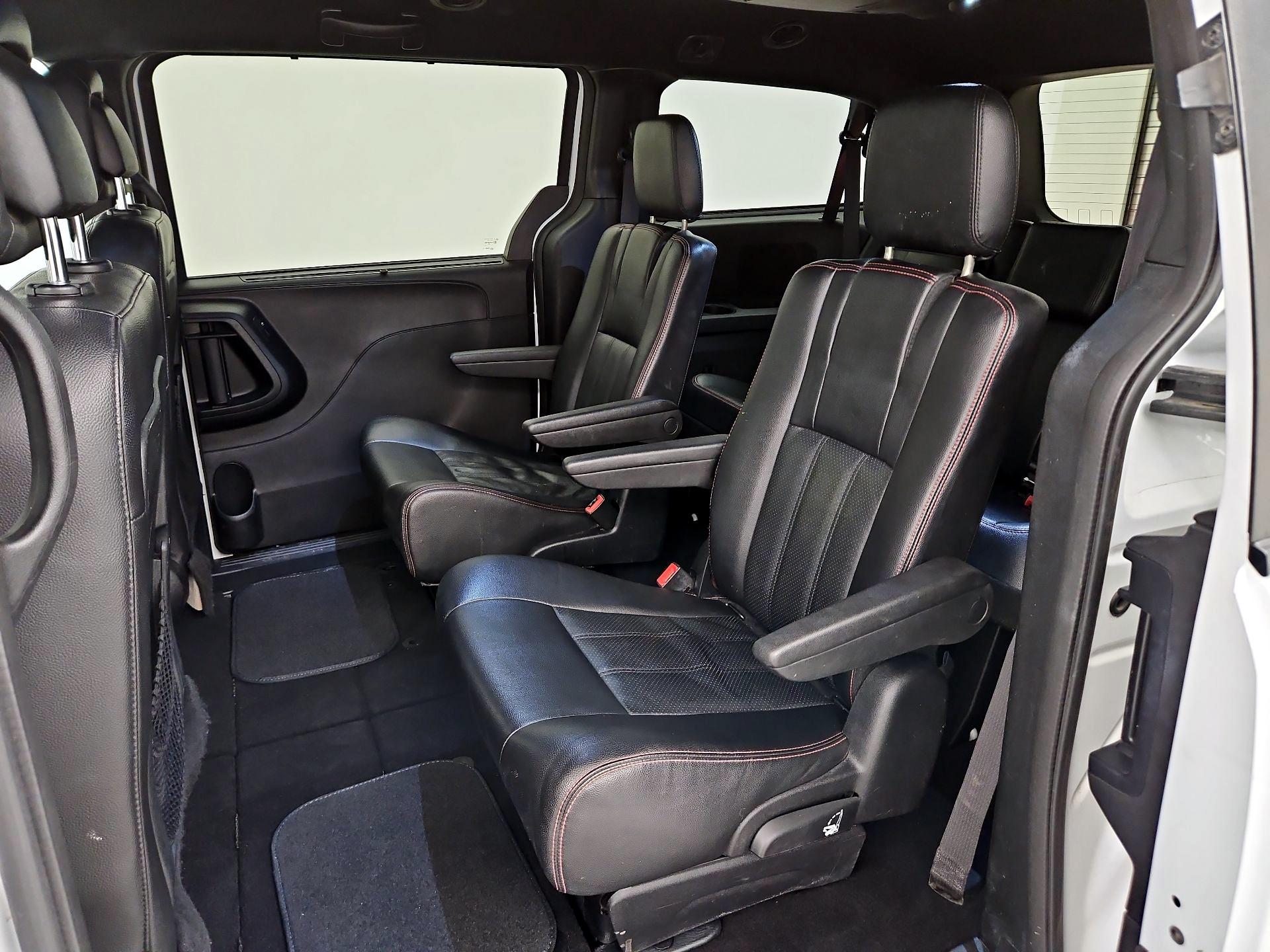 Thumbnail: 2019 Dodge Grand Caravan - 19