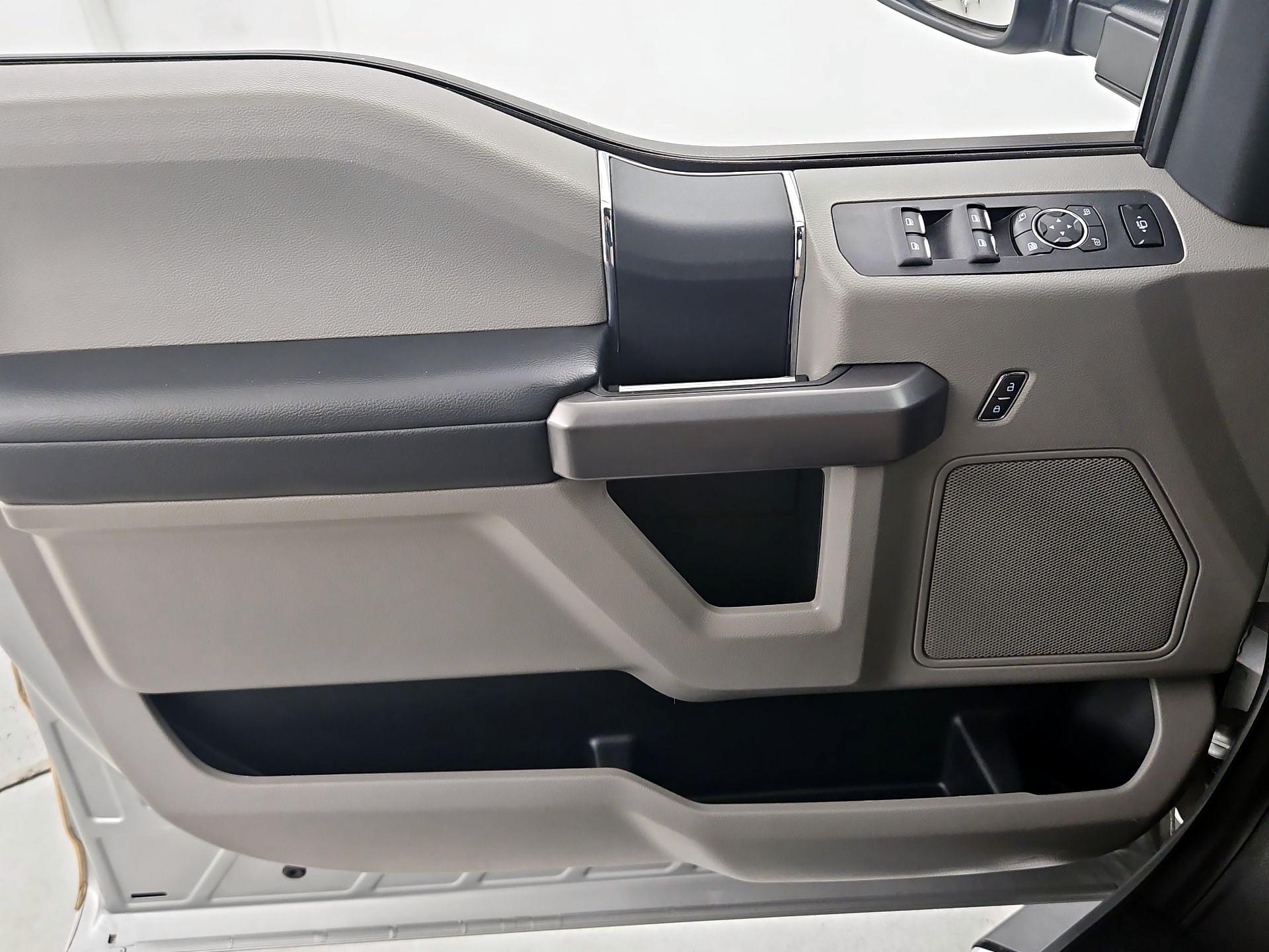 Thumbnail: 2019 Ford F-350 - 12