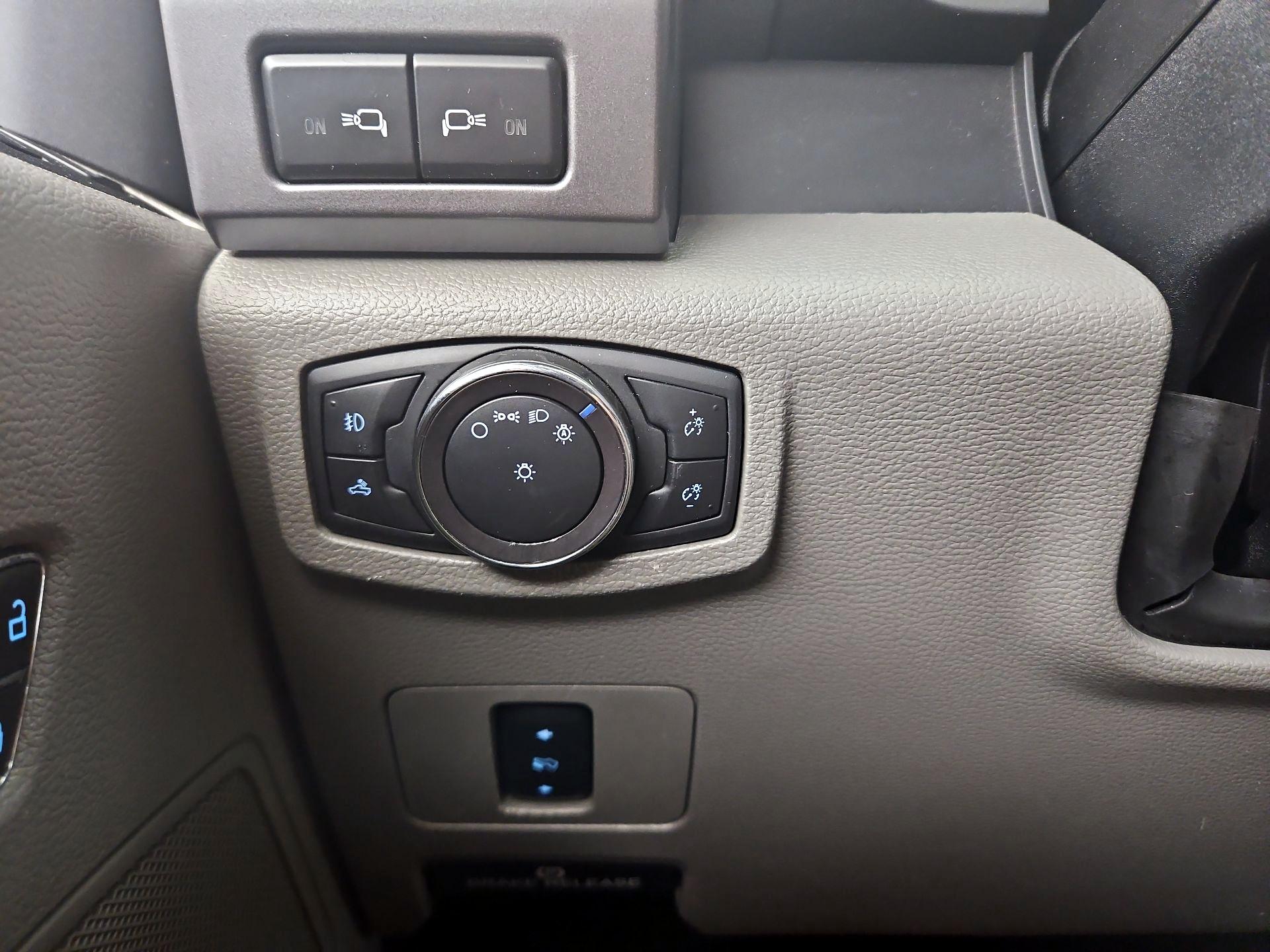 Thumbnail: 2019 Ford F-350 - 13