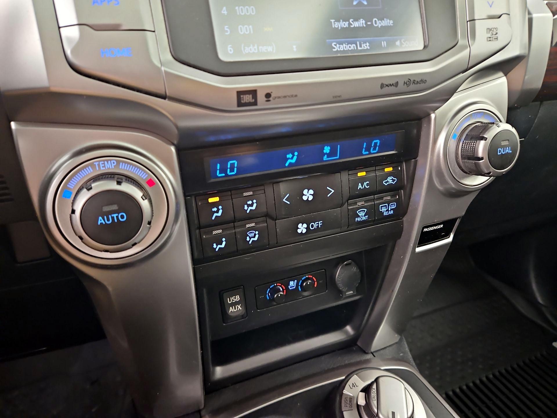 Thumbnail: 2018 Toyota 4Runner - 16