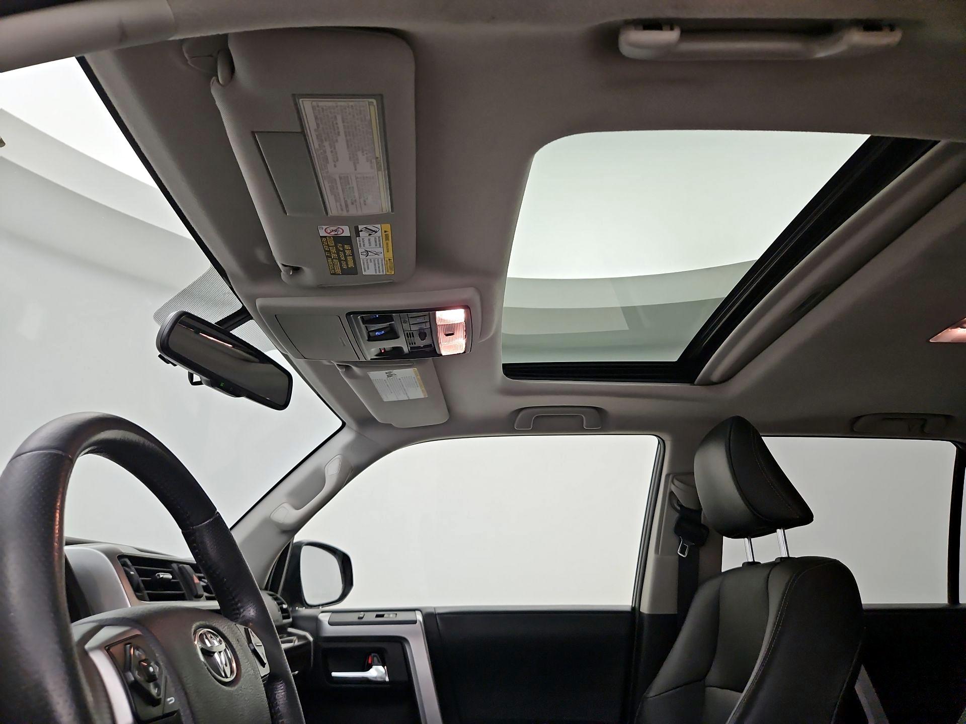 Thumbnail: 2018 Toyota 4Runner - 19