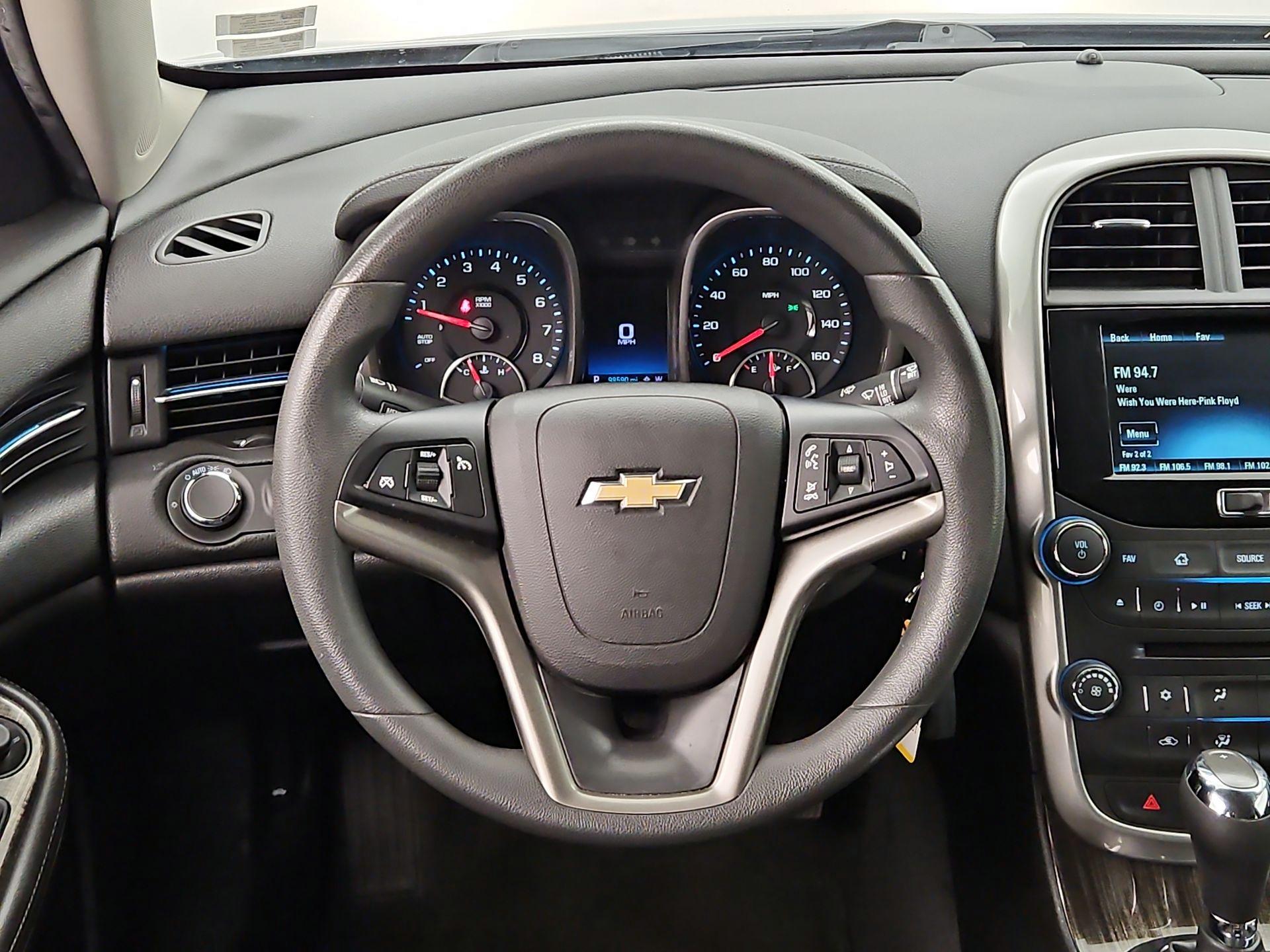 Thumbnail: 2015 Chevrolet Malibu - 10