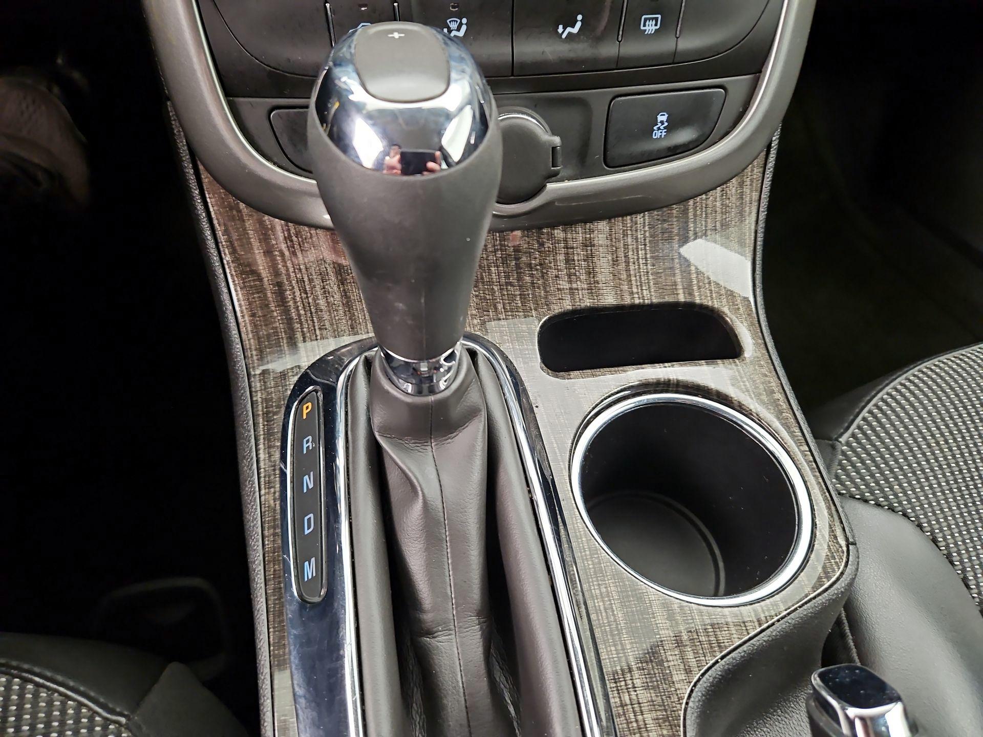 Thumbnail: 2015 Chevrolet Malibu - 16