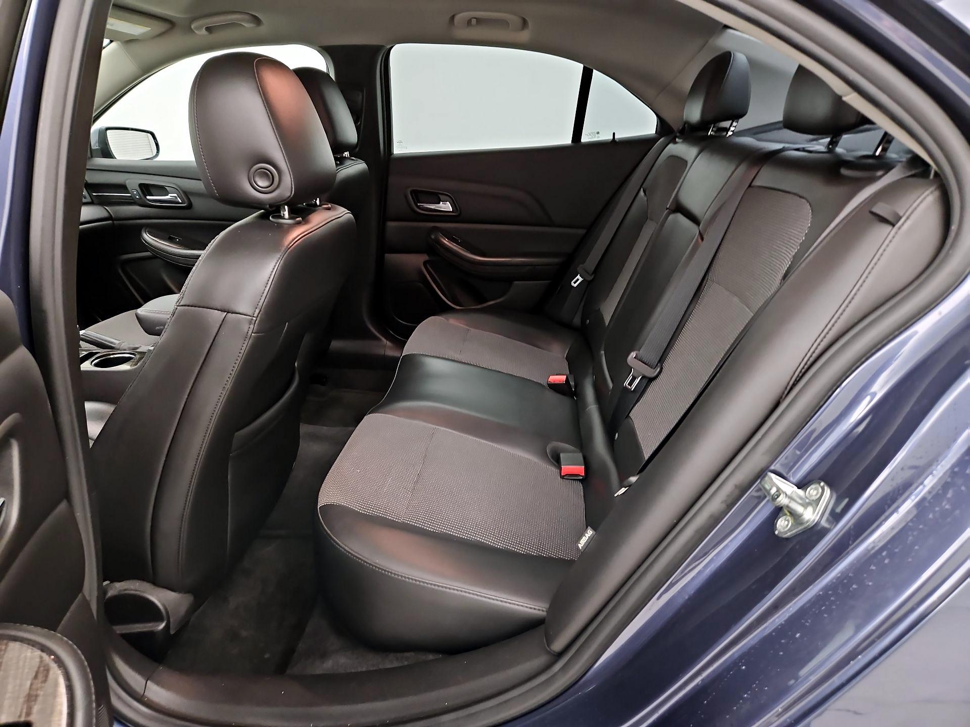 Thumbnail: 2015 Chevrolet Malibu - 18