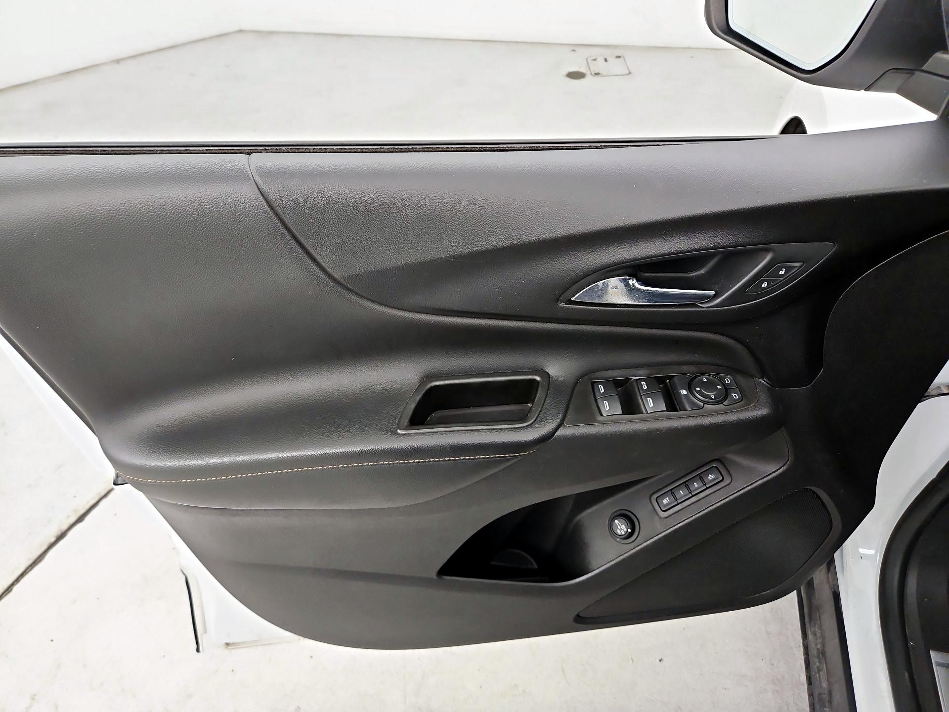 Thumbnail: 2021 Chevrolet Equinox - 12