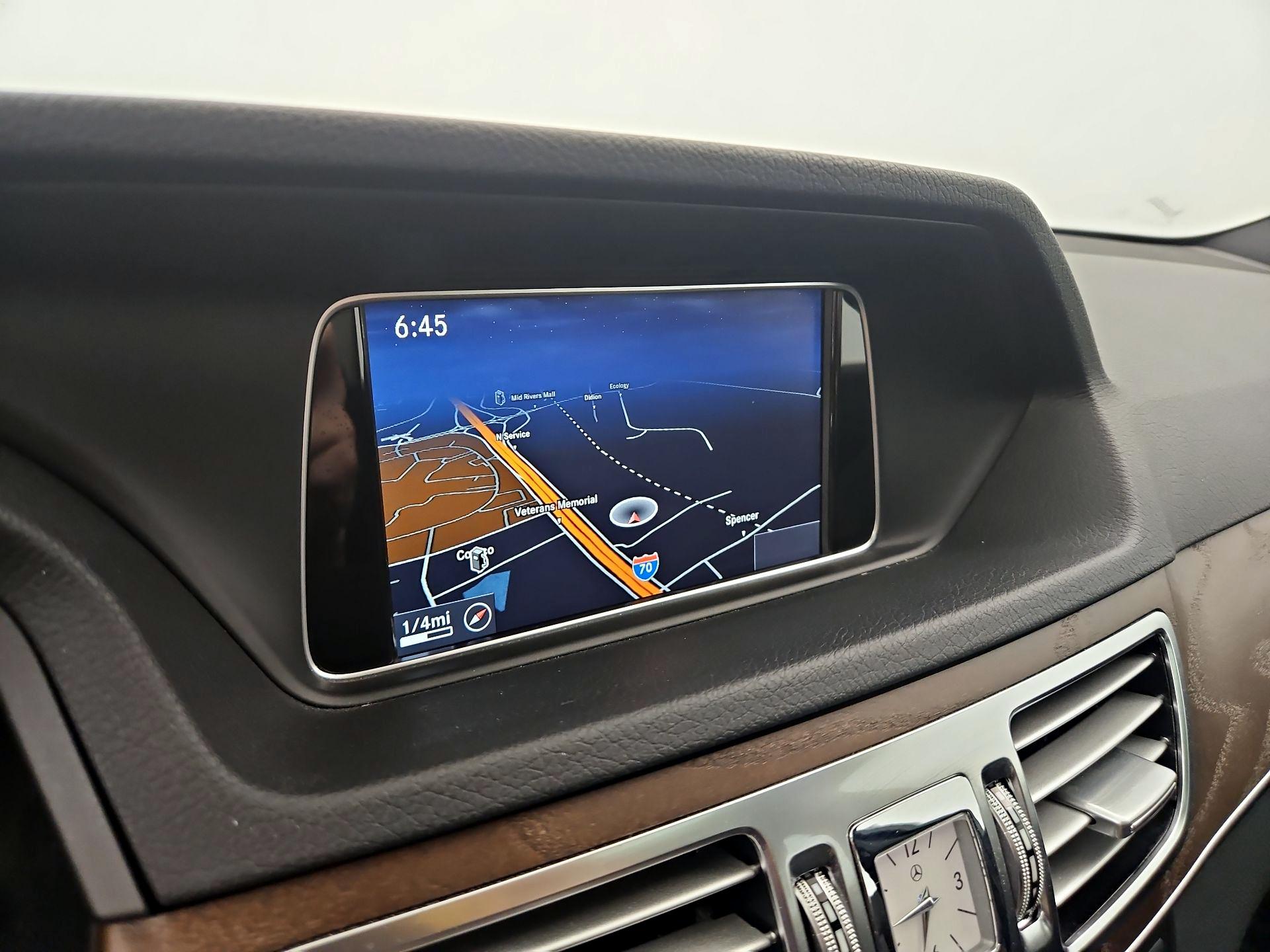 Thumbnail: 2015 Mercedes-Benz E-Class - 14