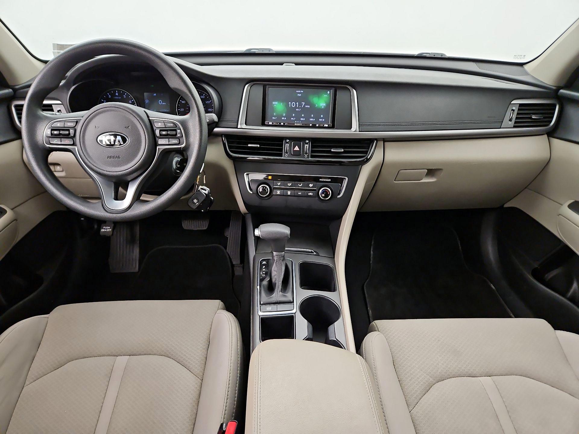 Thumbnail: 2016 Kia Optima - 9