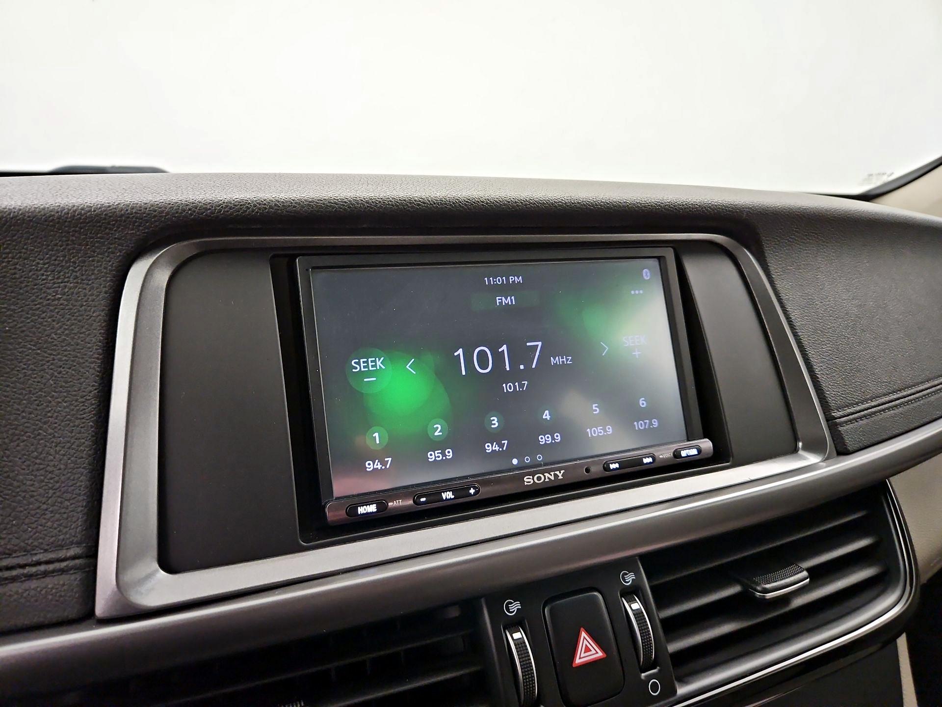 Thumbnail: 2016 Kia Optima - 15