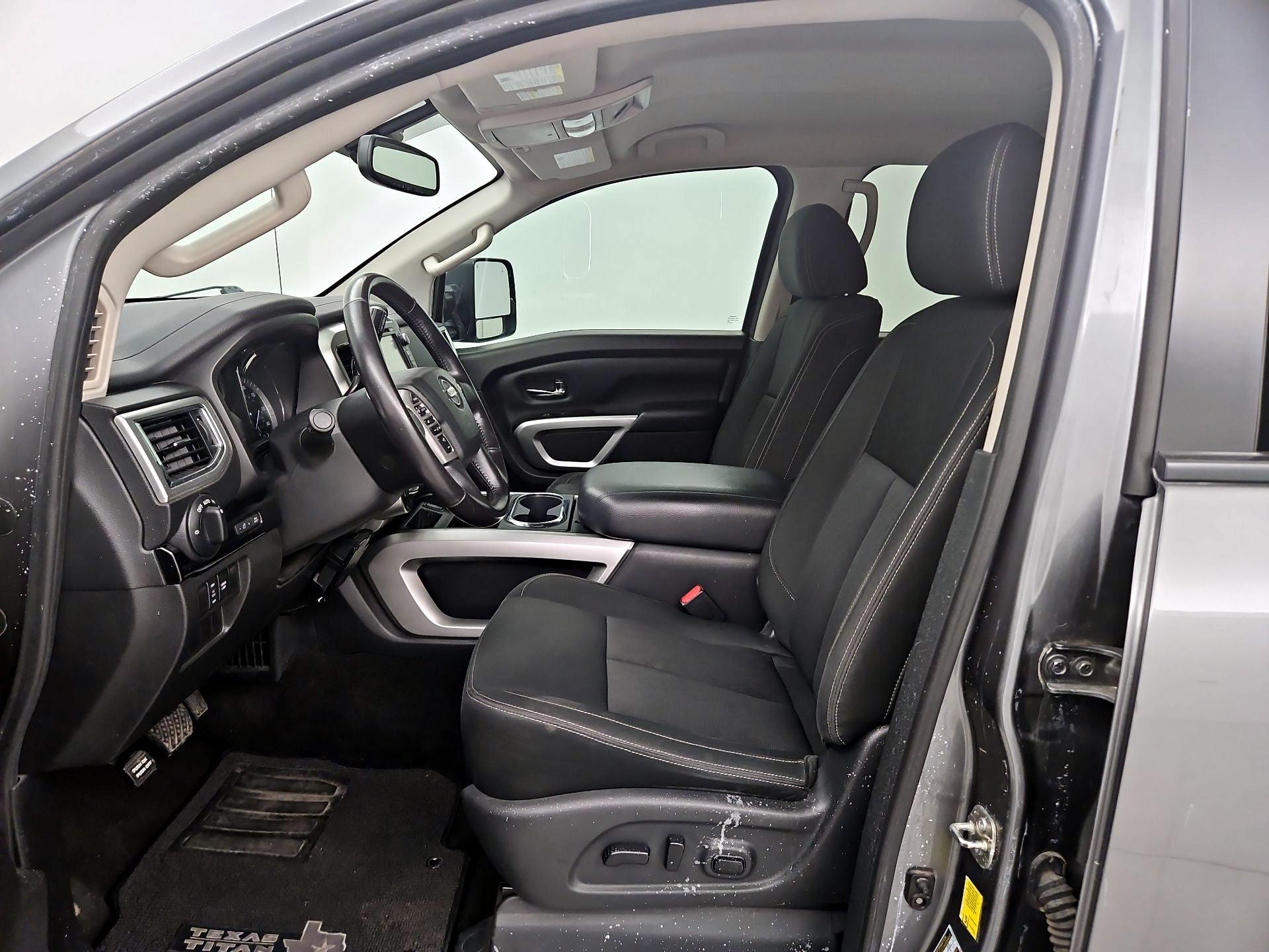 Thumbnail: 2018 Nissan Titan - 11