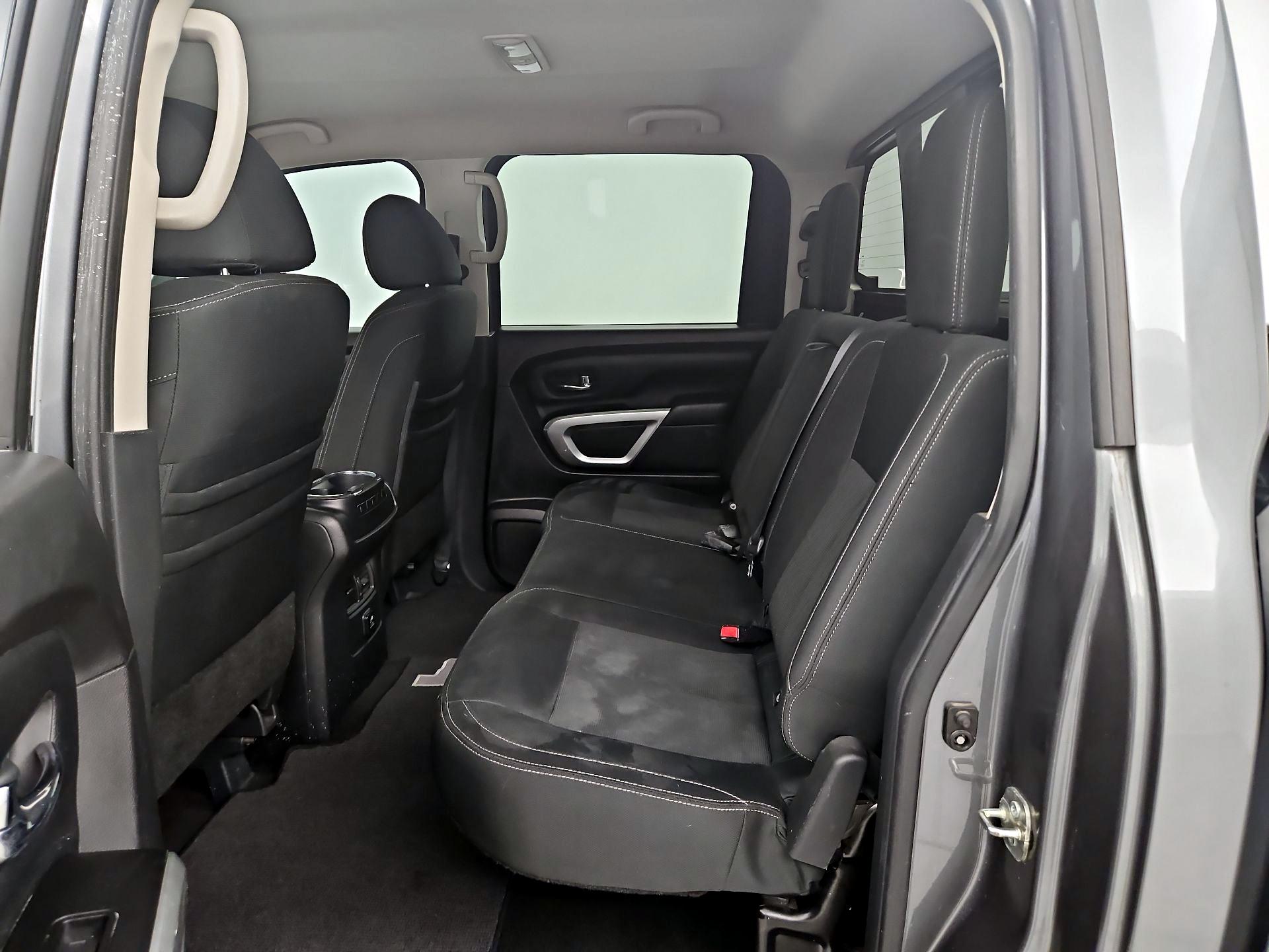 Thumbnail: 2018 Nissan Titan - 20