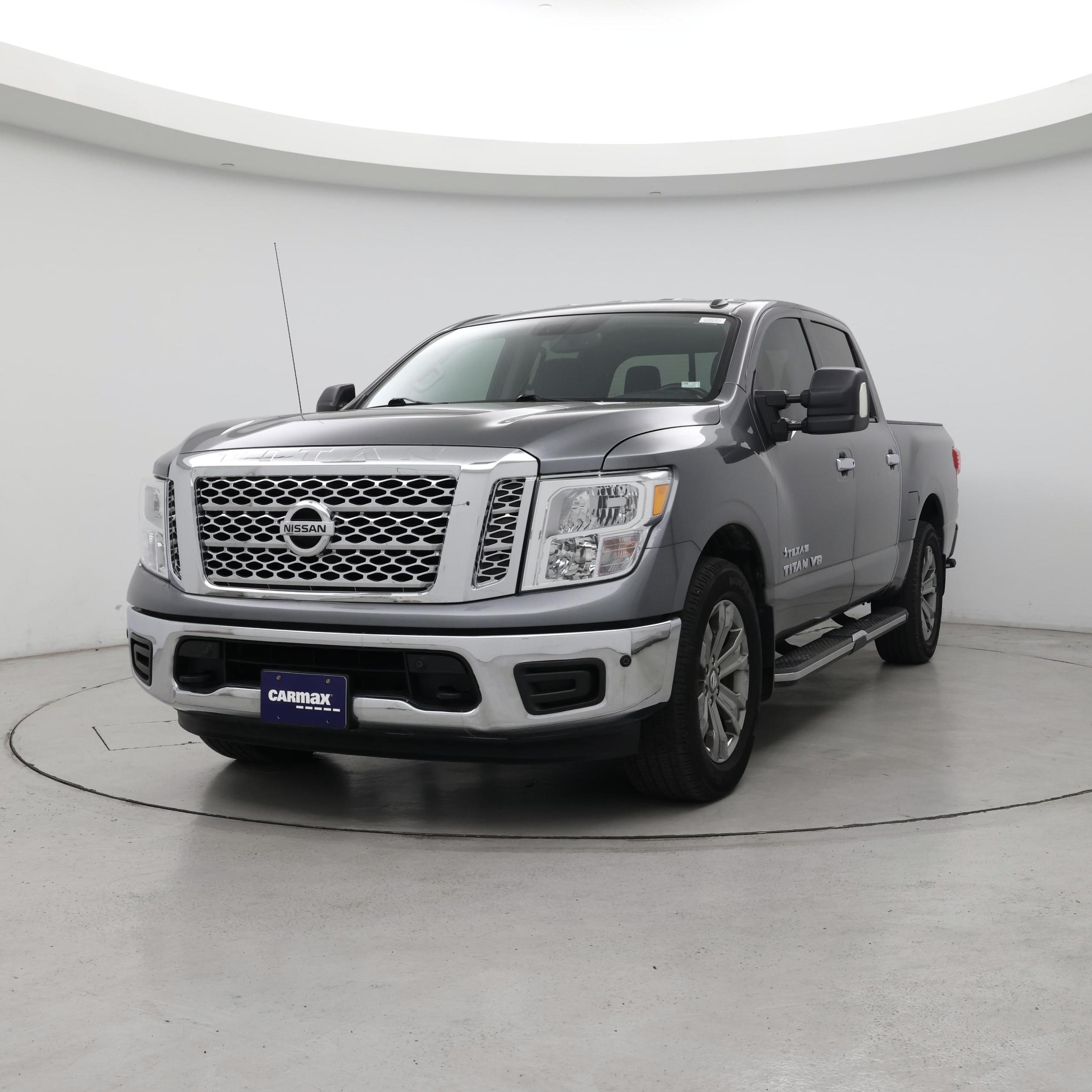 Thumbnail: 2018 Nissan Titan - 4