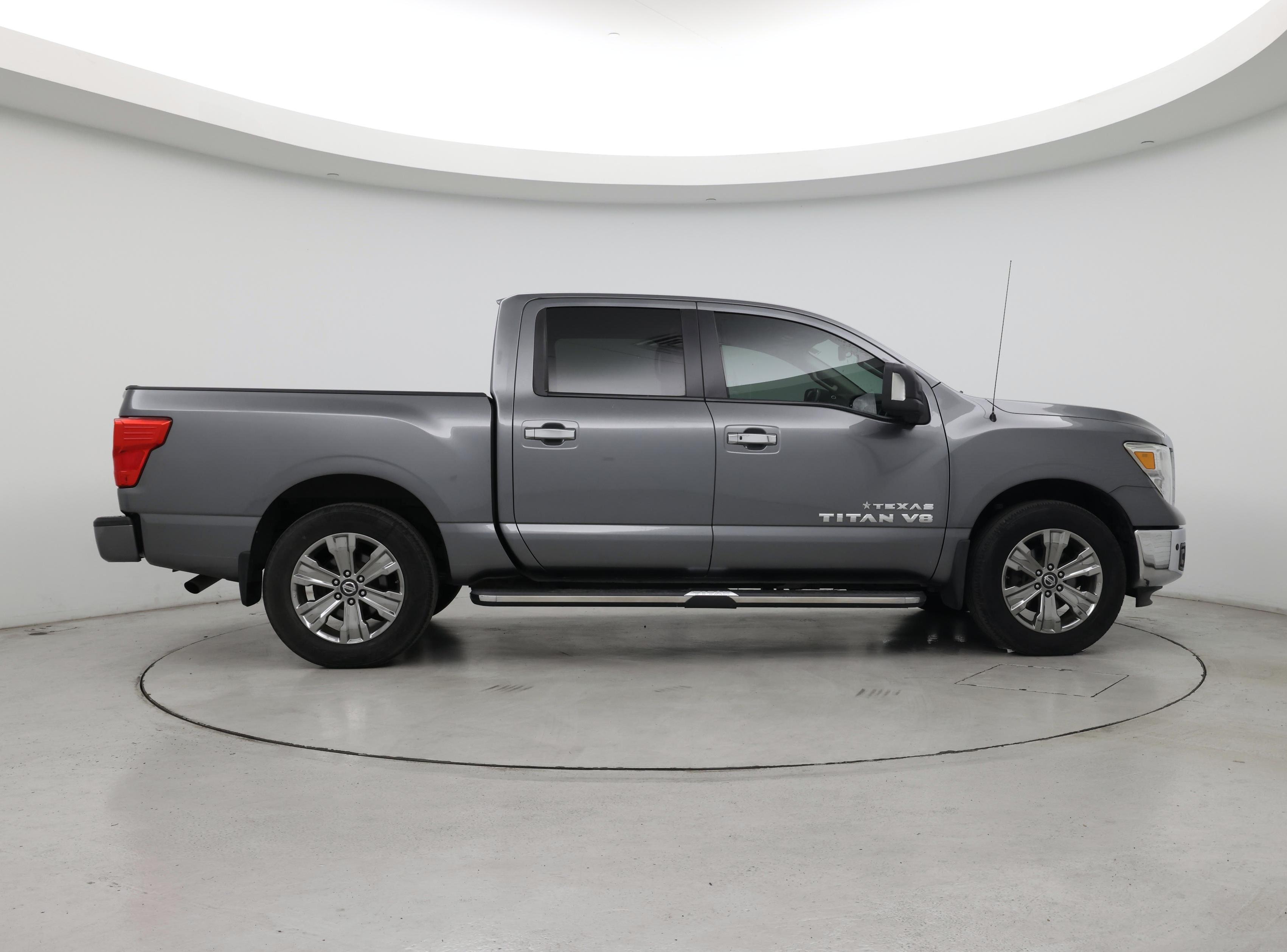 Thumbnail: 2018 Nissan Titan - 7