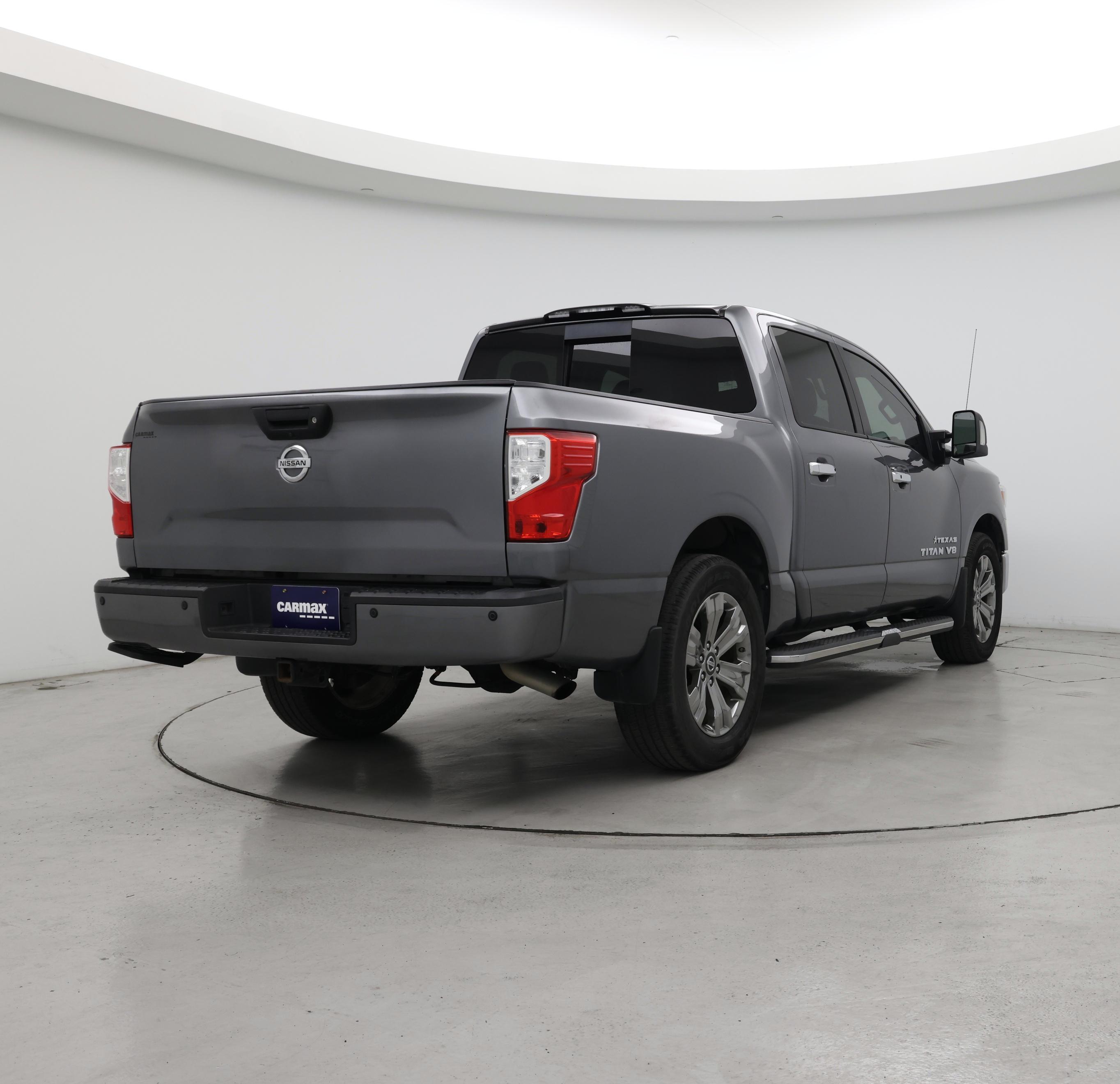 Thumbnail: 2018 Nissan Titan - 8