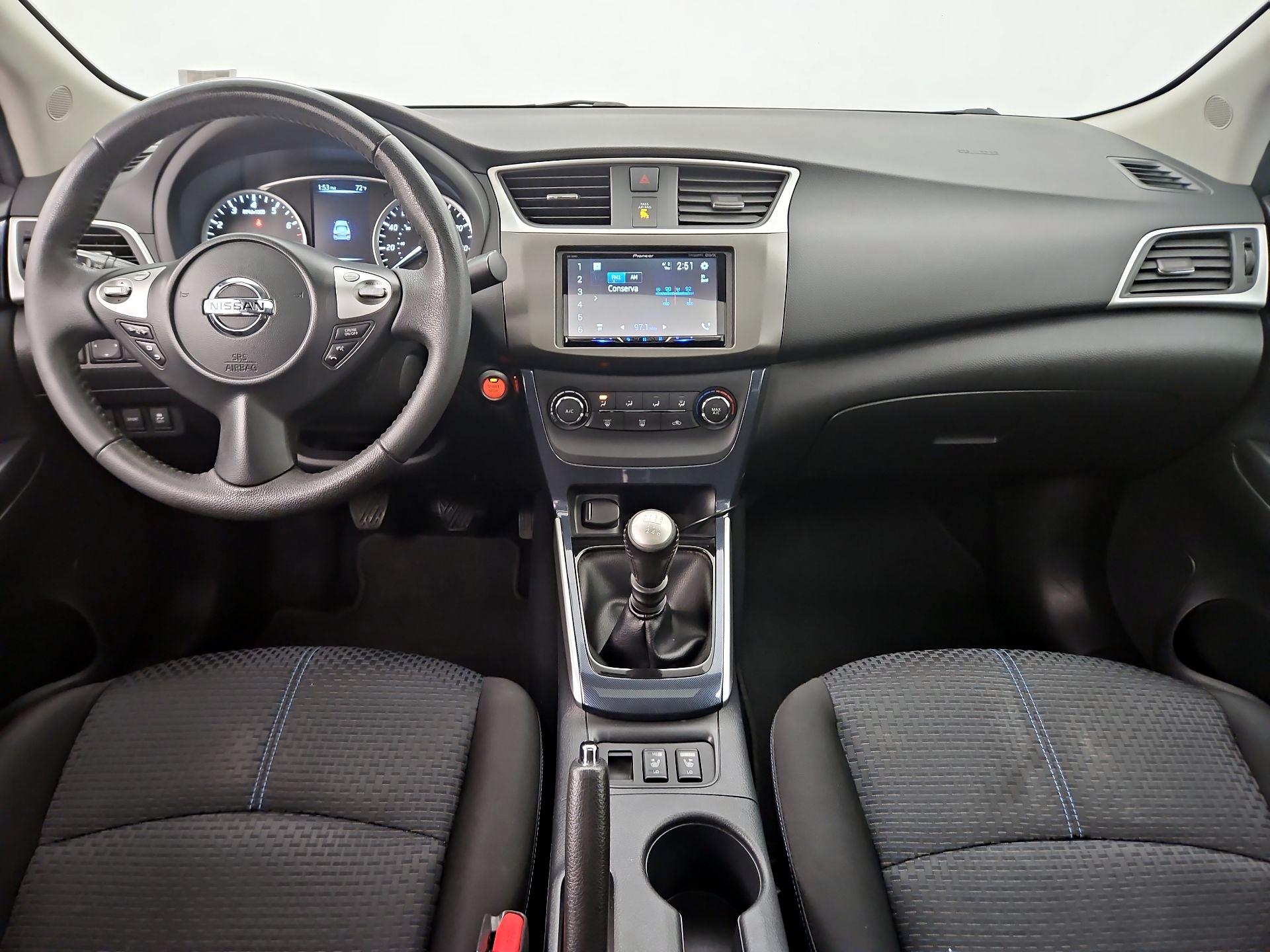 Thumbnail: 2017 Nissan Sentra - 9