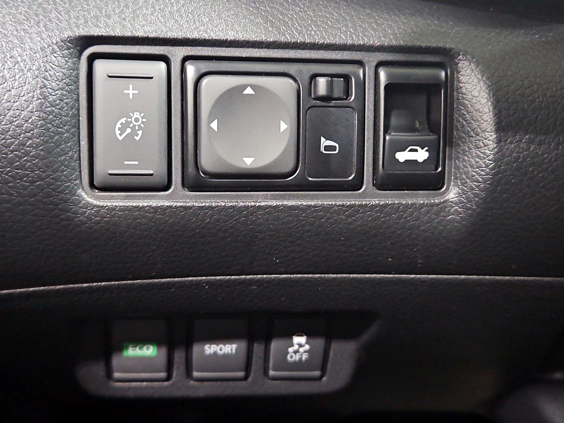 Thumbnail: 2017 Nissan Sentra - 13