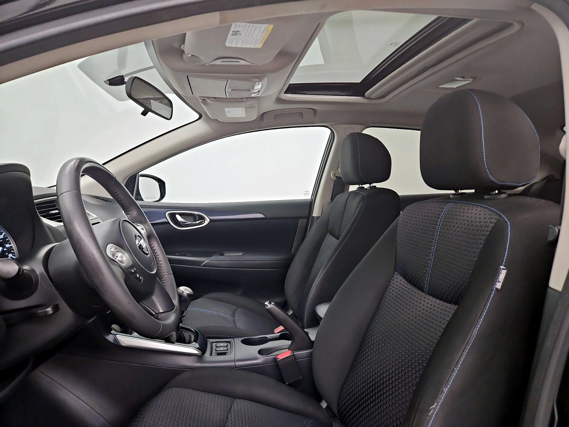 Thumbnail: 2017 Nissan Sentra - 18