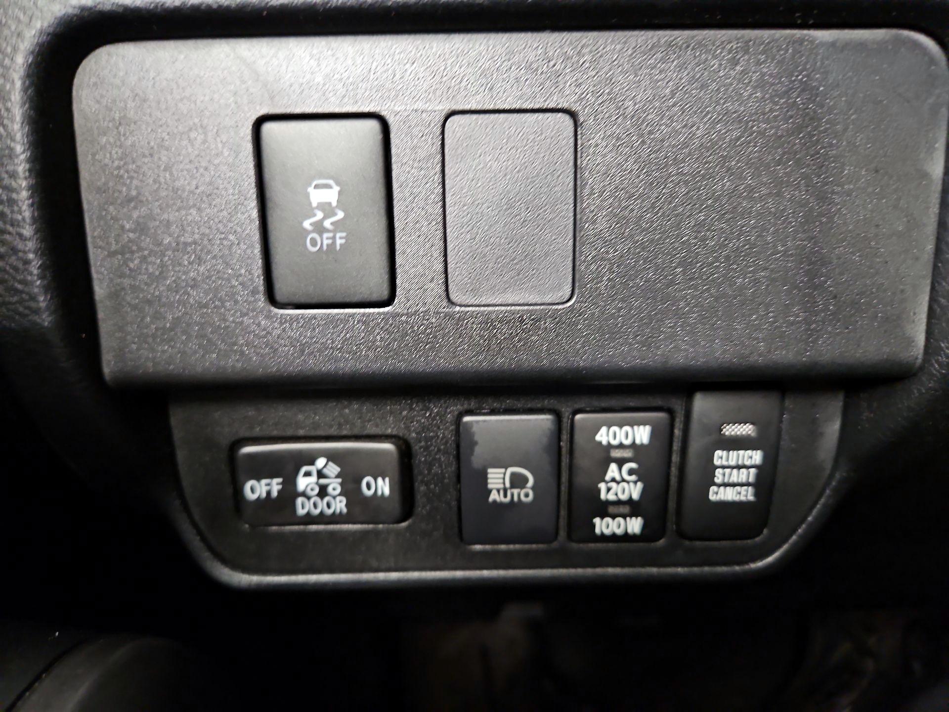 Thumbnail: 2020 Toyota Tacoma - 13