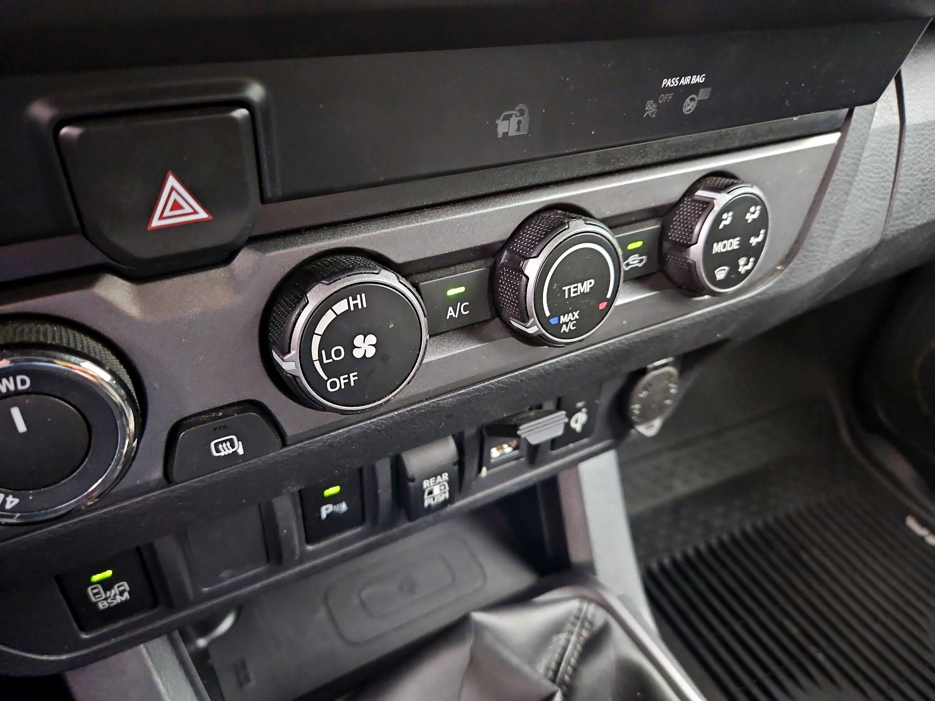 Thumbnail: 2020 Toyota Tacoma - 16