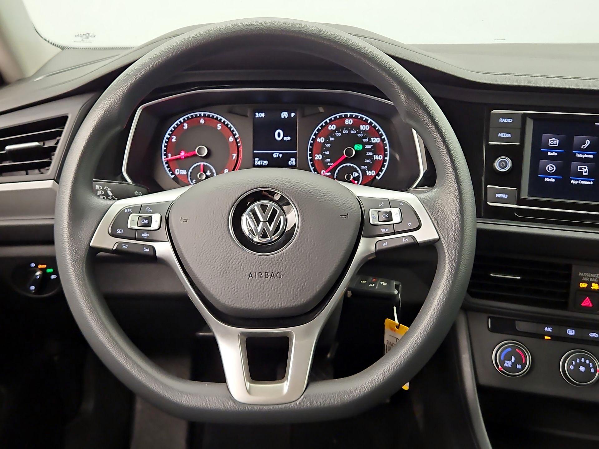 Thumbnail: 2021 Volkswagen Jetta - 10