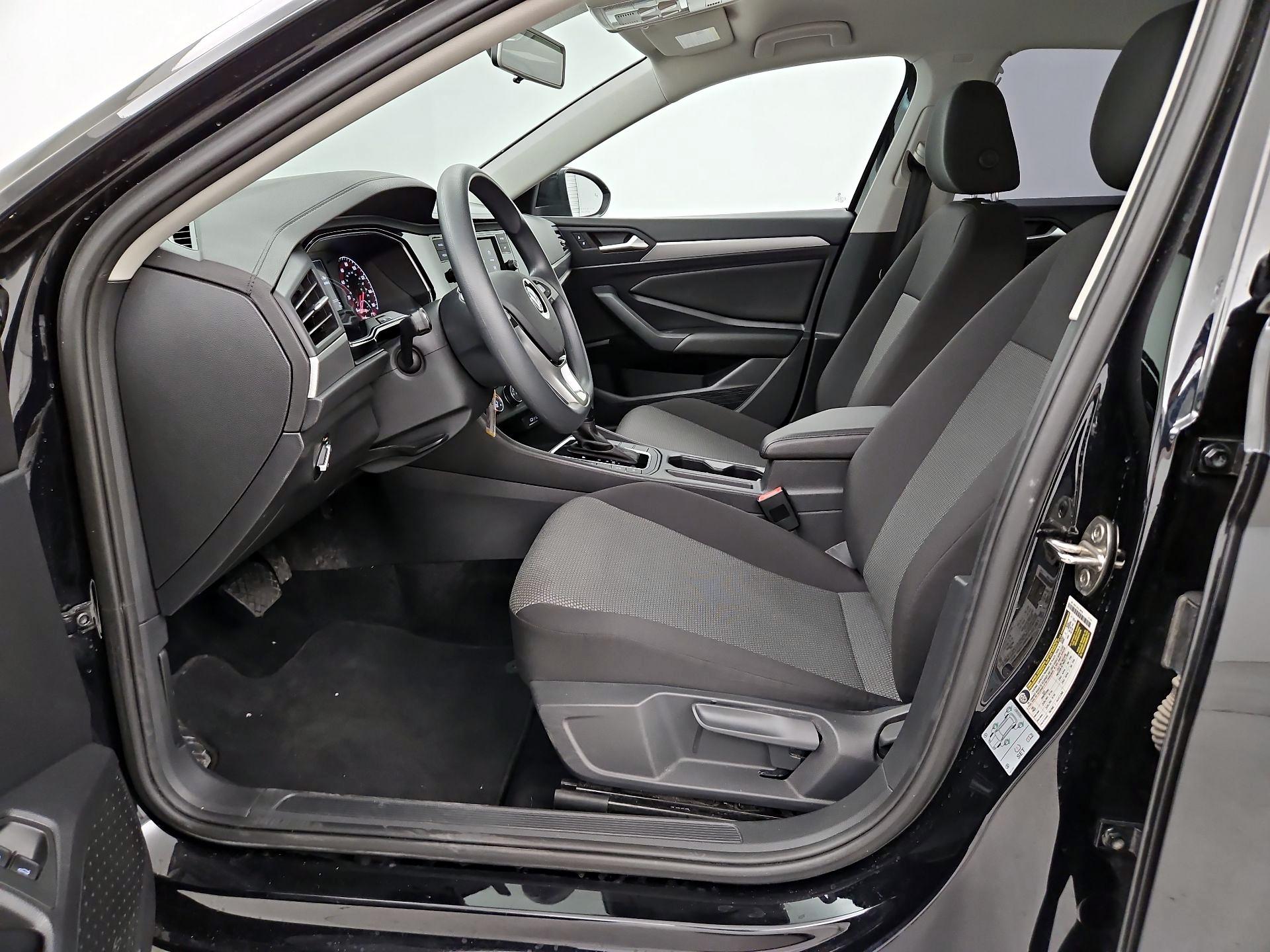 Thumbnail: 2021 Volkswagen Jetta - 11