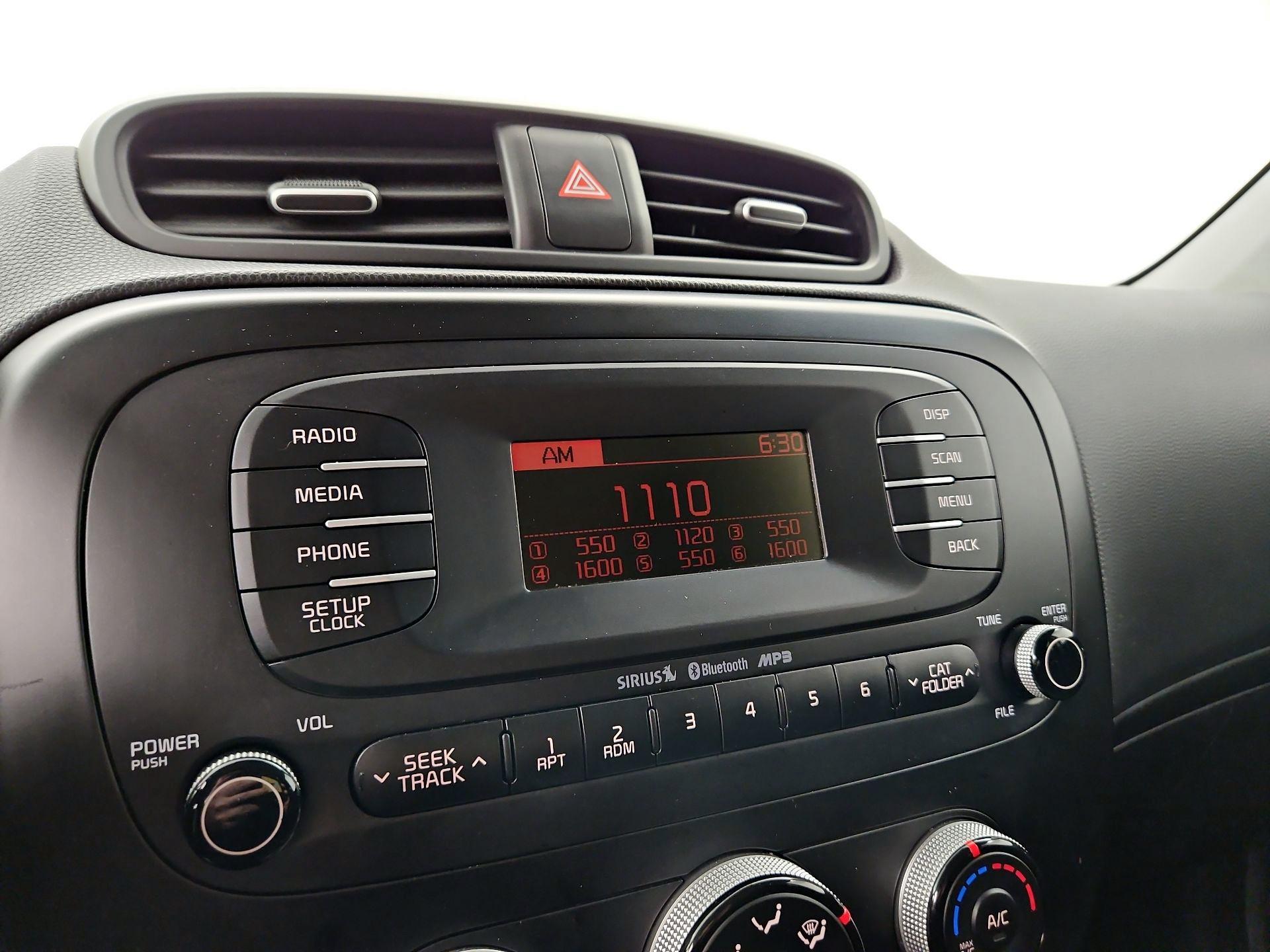 Thumbnail: 2016 Kia Soul - 14