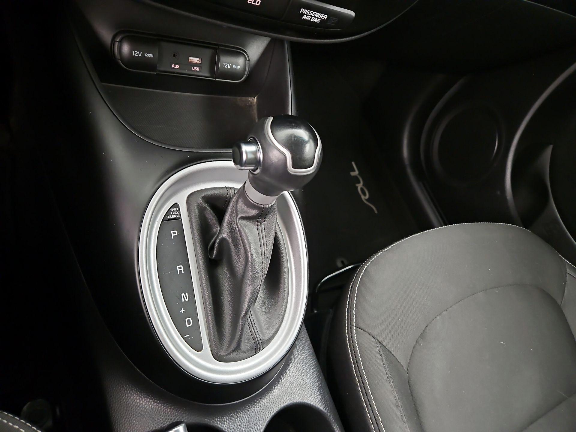 Thumbnail: 2016 Kia Soul - 16