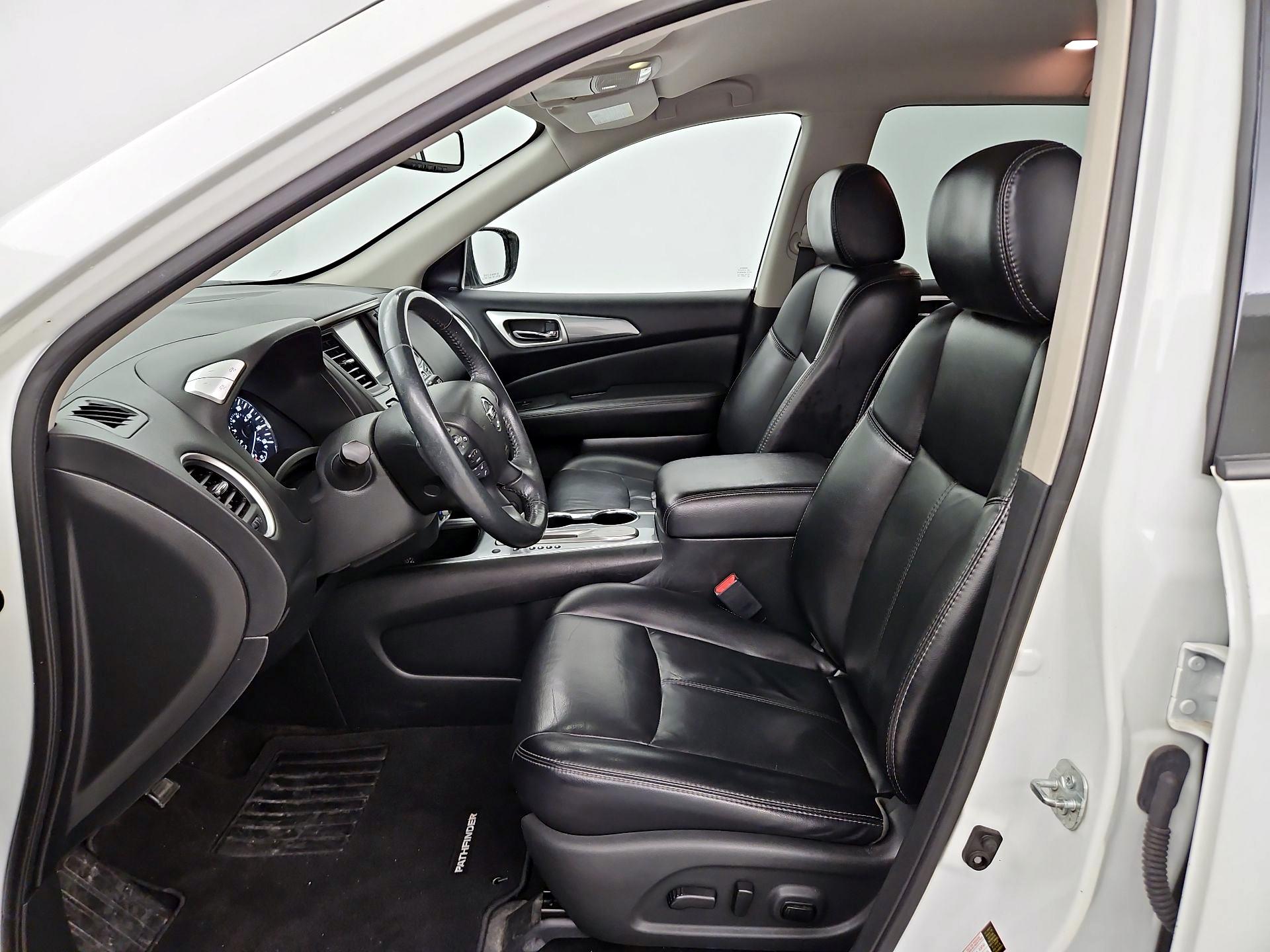 Thumbnail: 2018 Nissan Pathfinder - 11