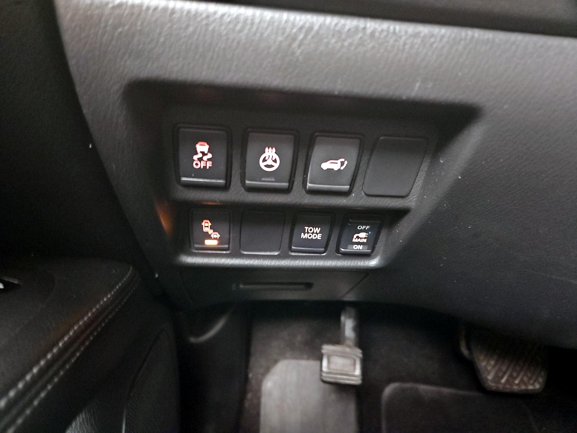 Thumbnail: 2018 Nissan Pathfinder - 13