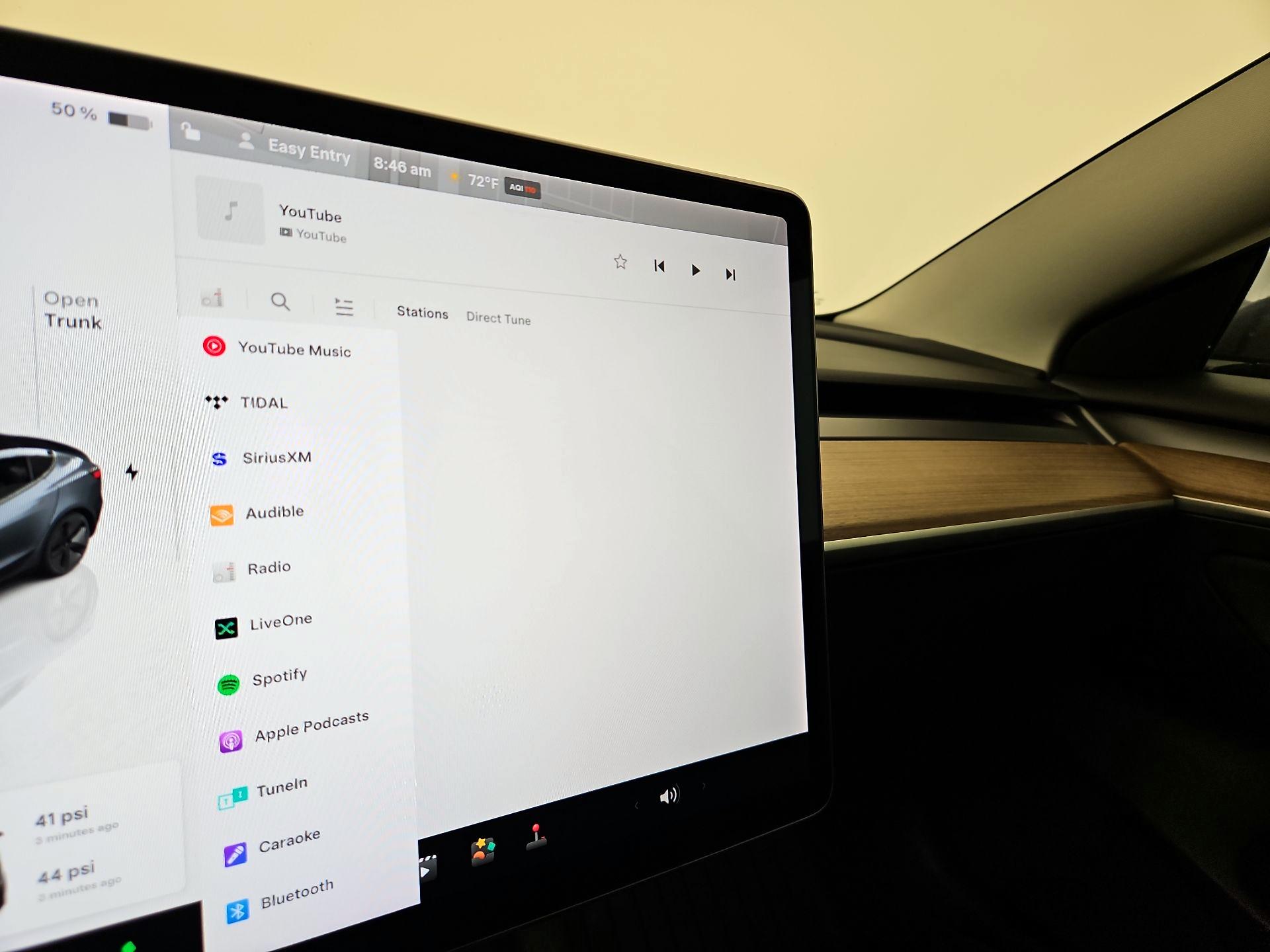 Thumbnail: 2022 Tesla Model 3 - 15