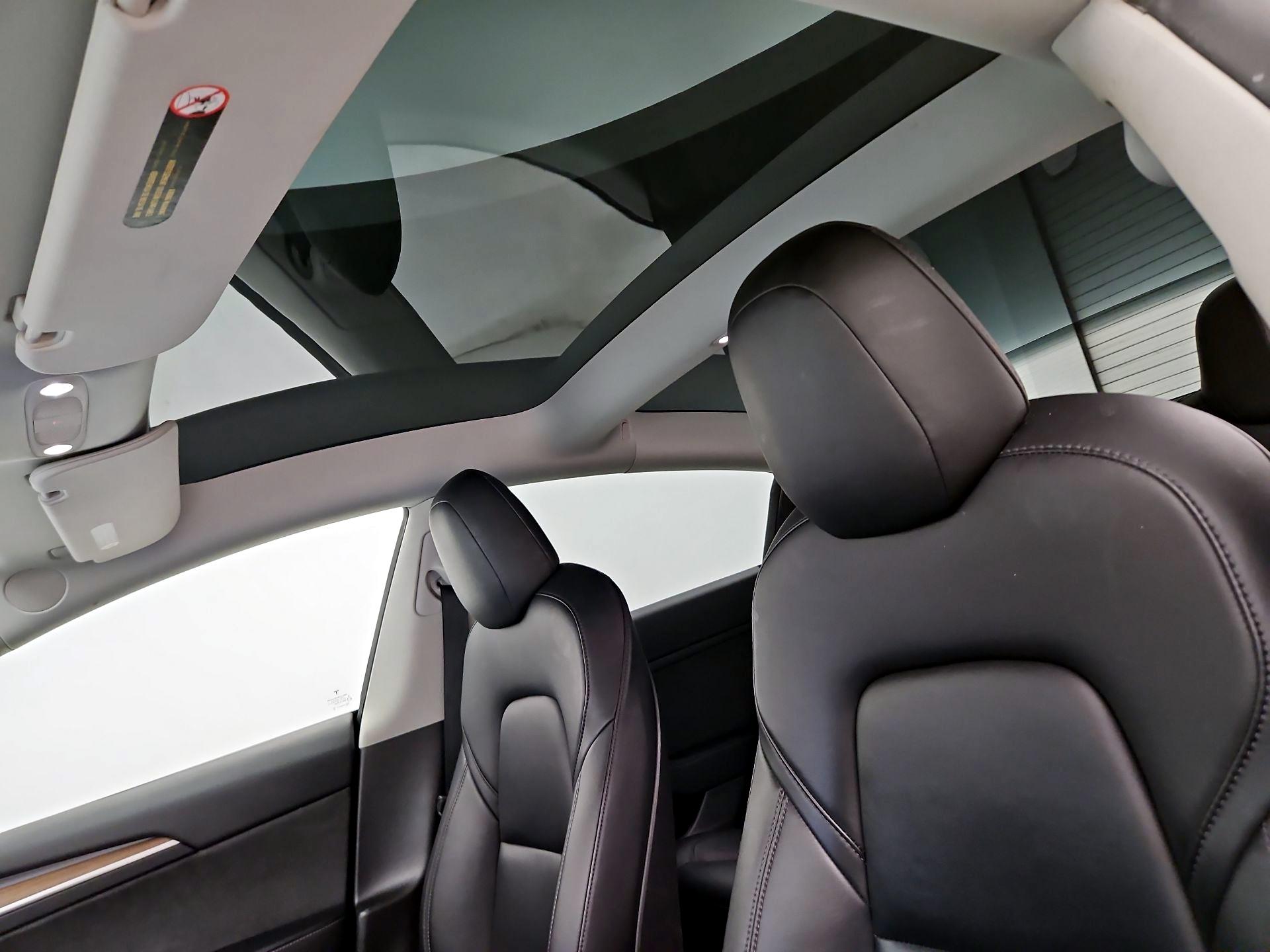 Thumbnail: 2022 Tesla Model 3 - 18