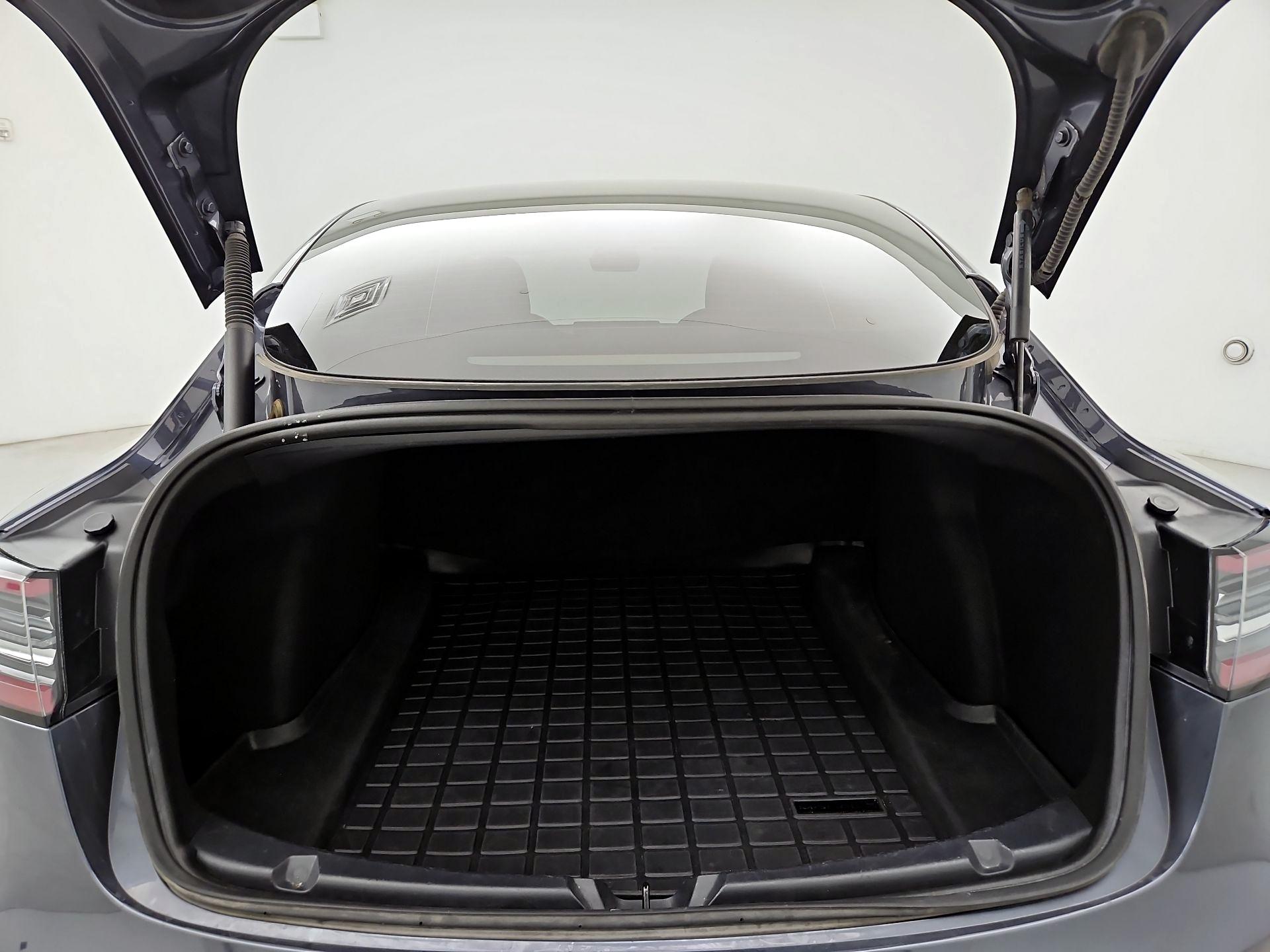 Thumbnail: 2022 Tesla Model 3 - 20