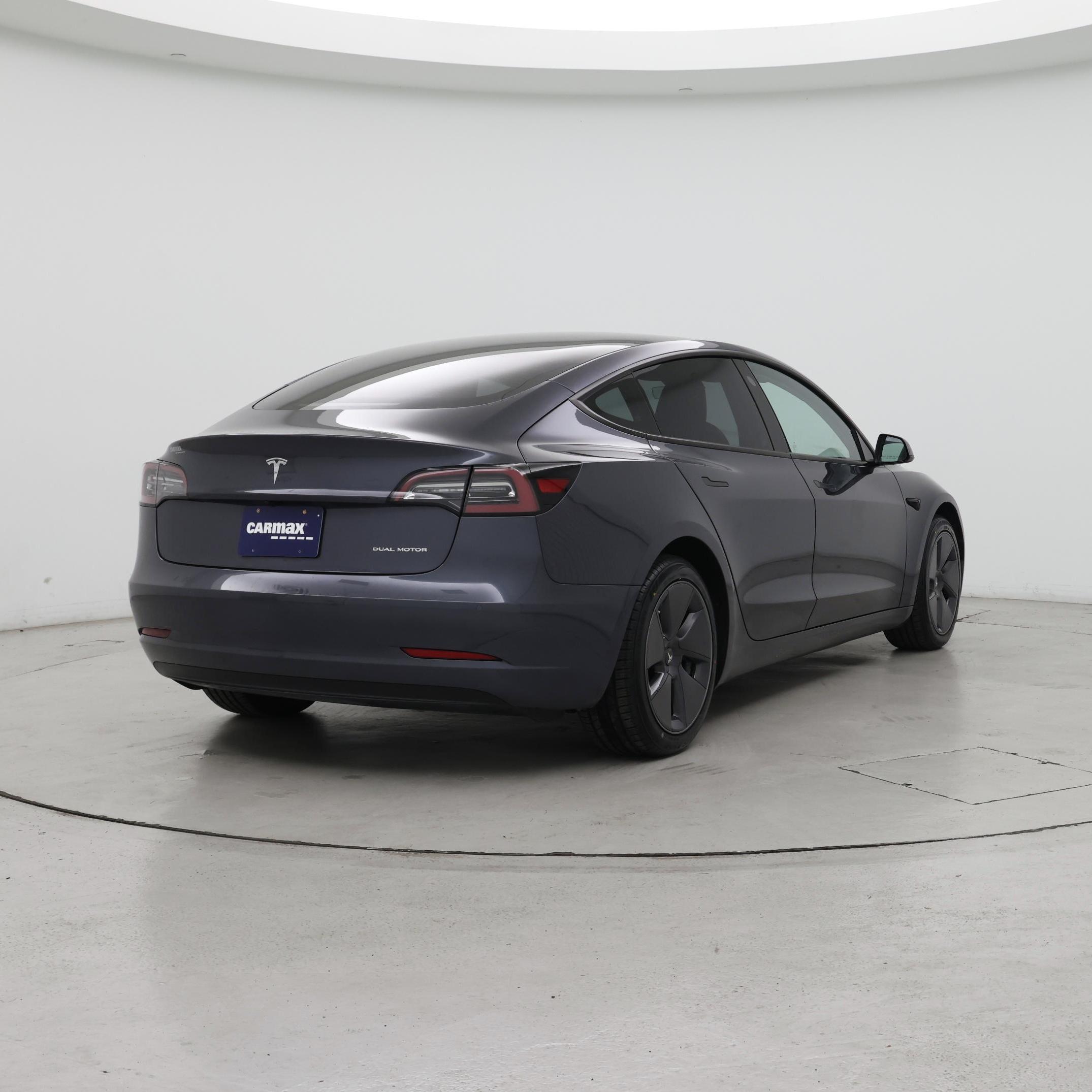Thumbnail: 2022 Tesla Model 3 - 8