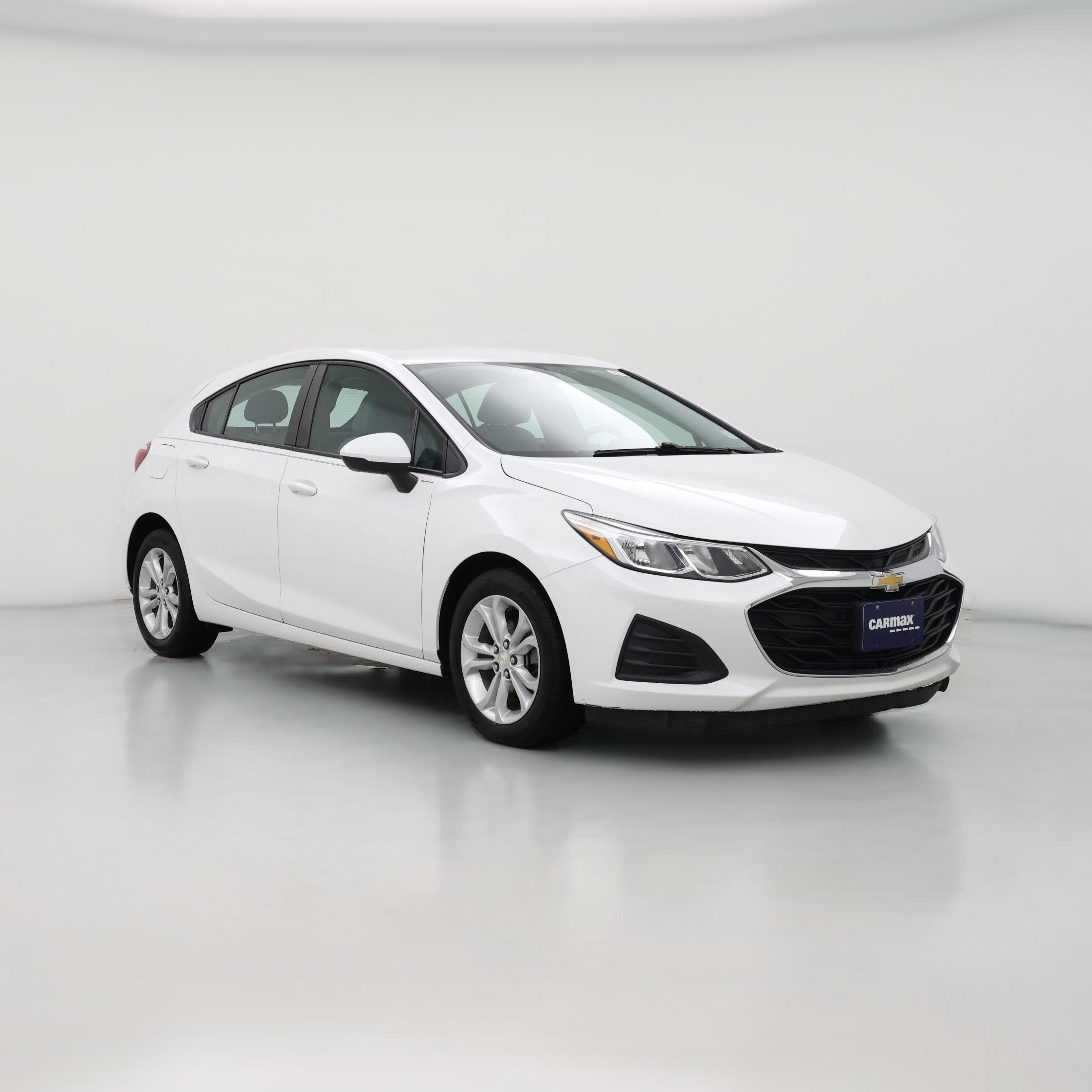 Thumbnail: 2019 Chevrolet Cruze - 1