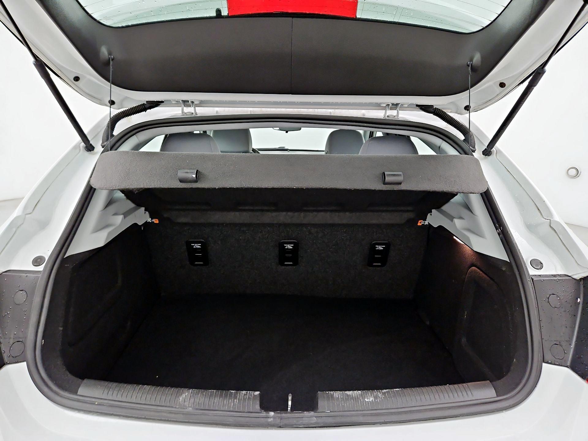 Thumbnail: 2019 Chevrolet Cruze - 20