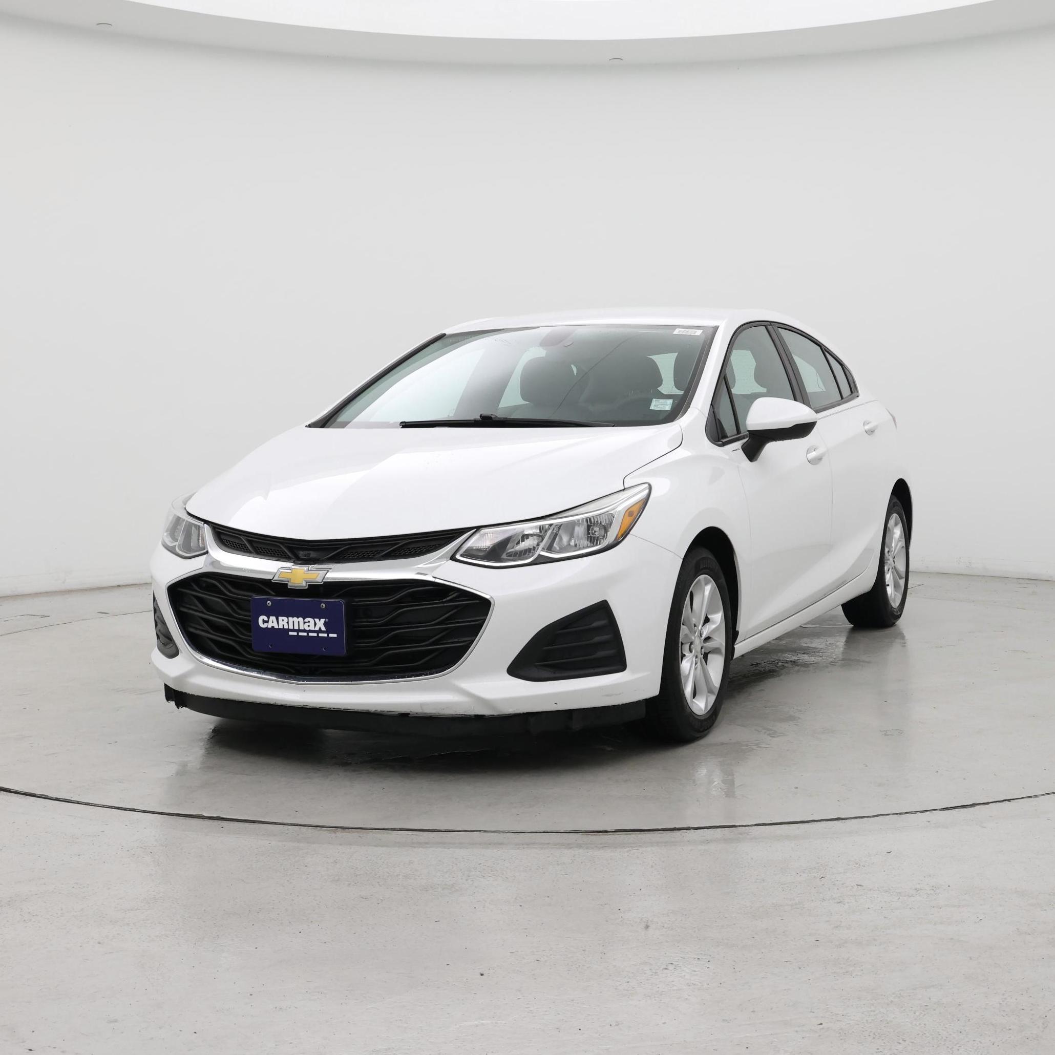 Thumbnail: 2019 Chevrolet Cruze - 4