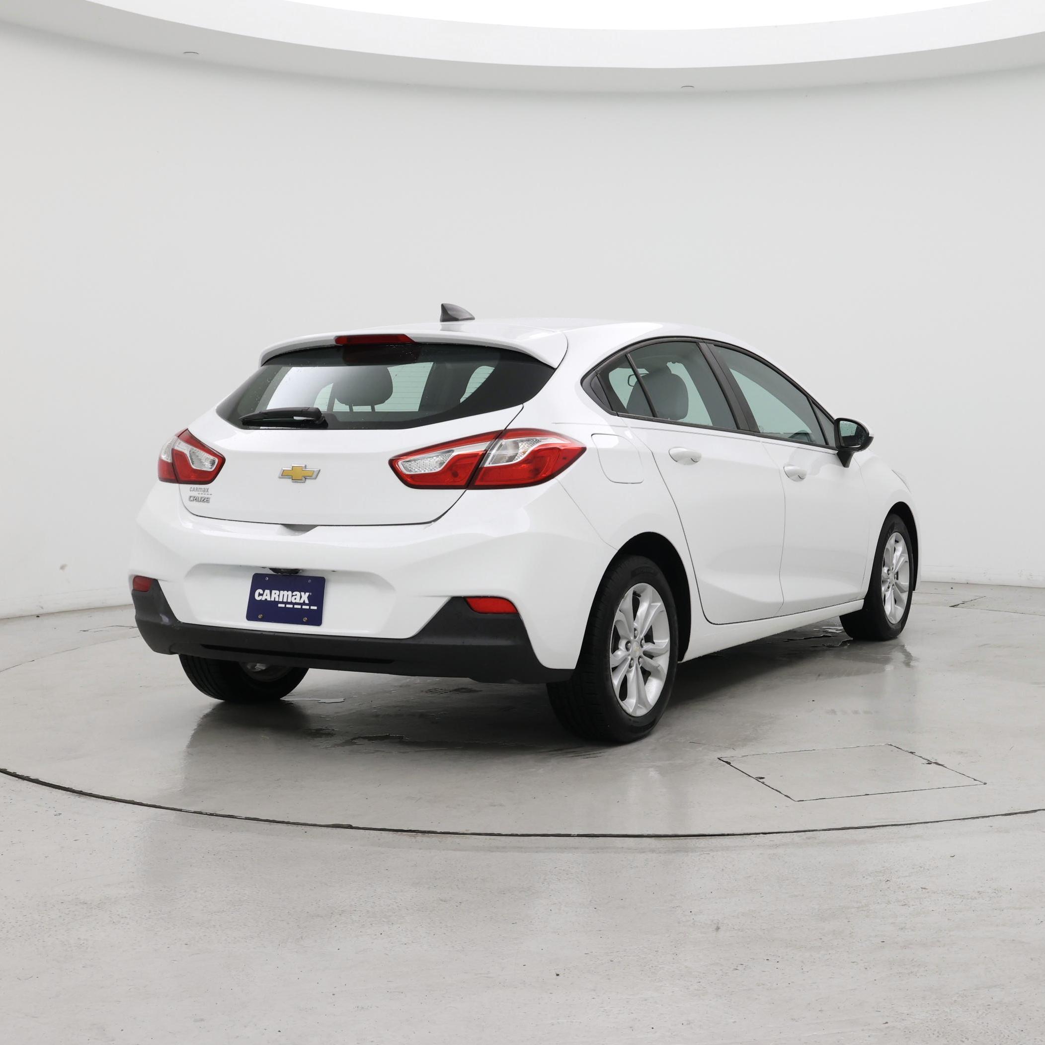 Thumbnail: 2019 Chevrolet Cruze - 8