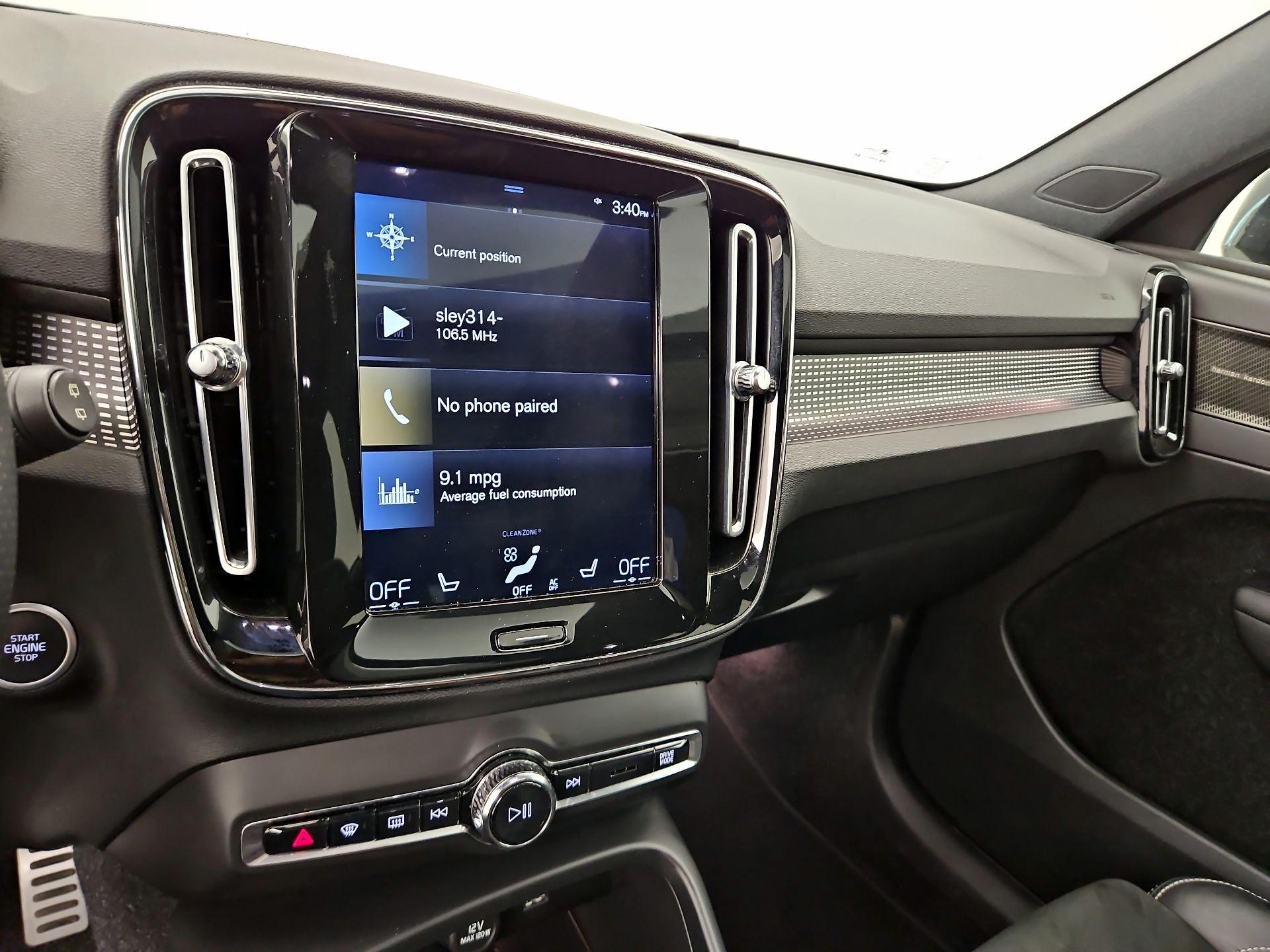 Thumbnail: 2021 Volvo XC40 - 15