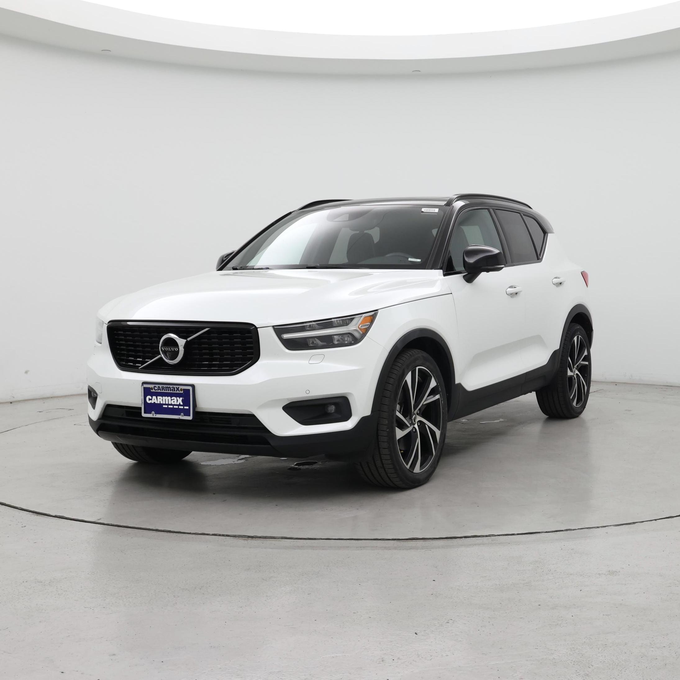 Thumbnail: 2021 Volvo XC40 - 4