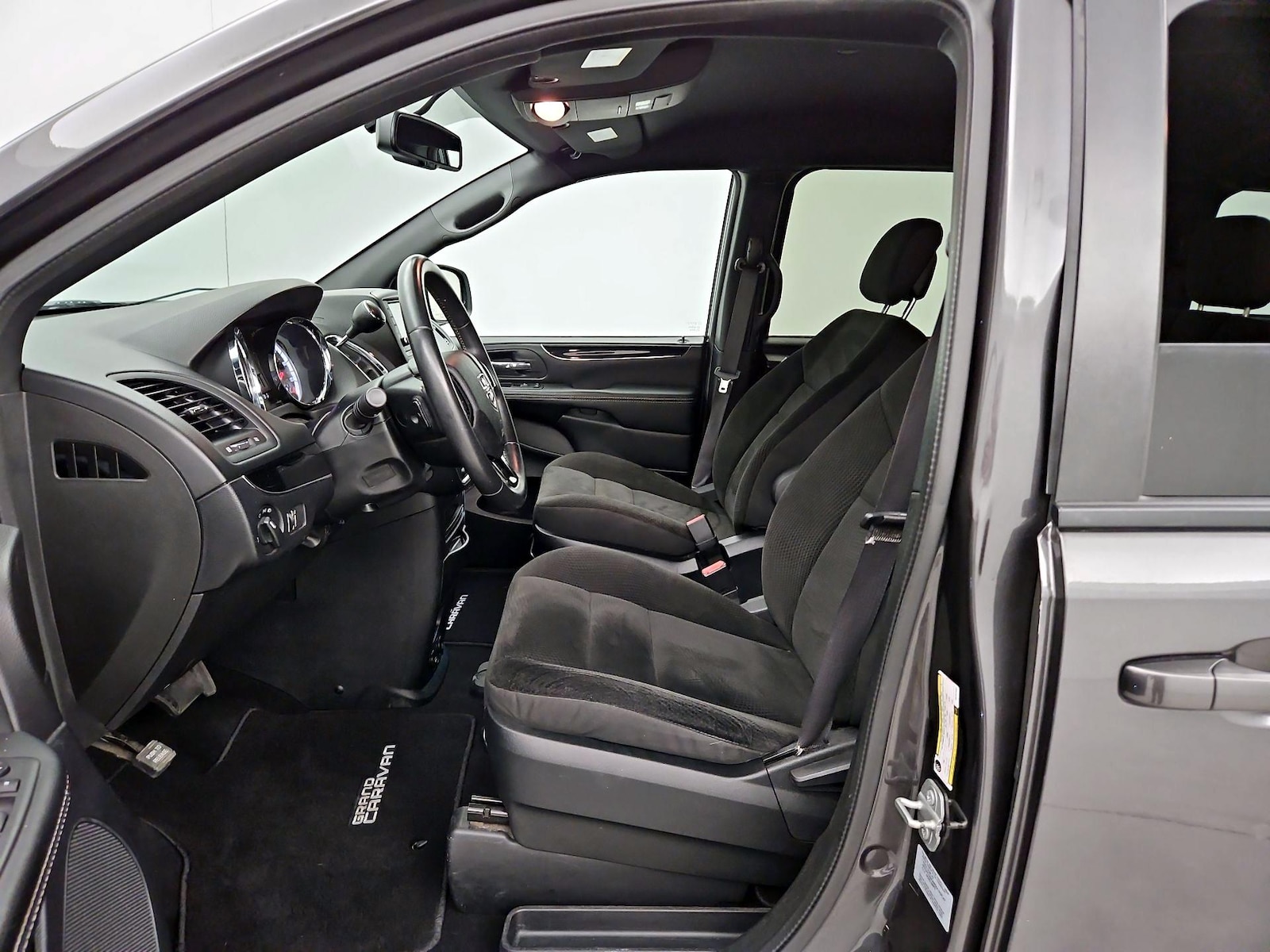 2017 Dodge Grand Caravan SE Plus - Photo 12